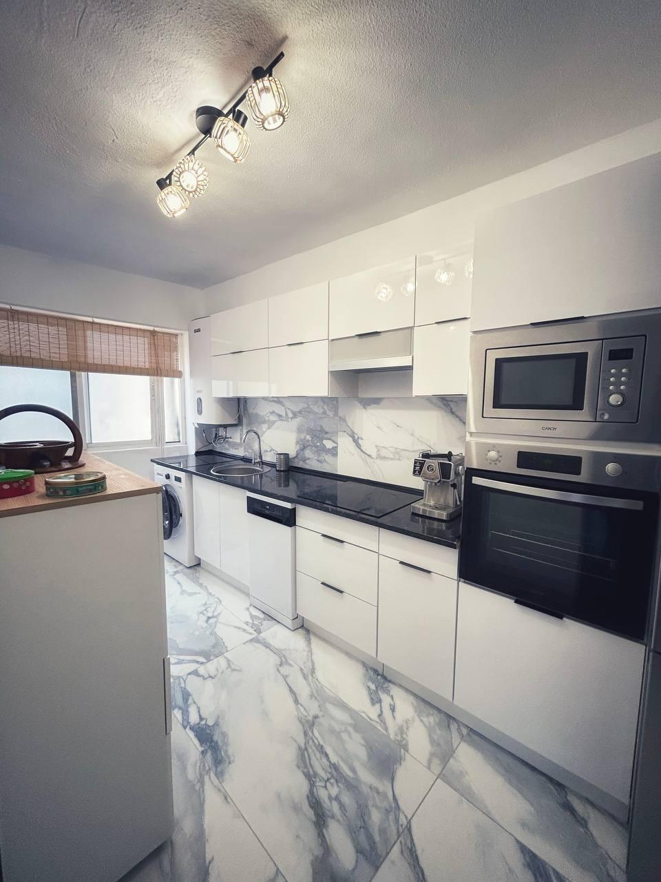 Appartamento a Torrevieja, Alicante, Spagna 3 camere da letto, 84 mq. N° 190061