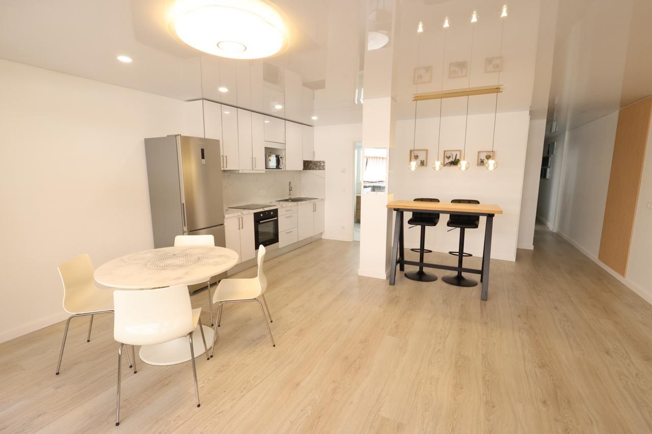 Apartamento en Torrevieja, Alicante, España 3 dormitorios, 105 m2 No. 190063