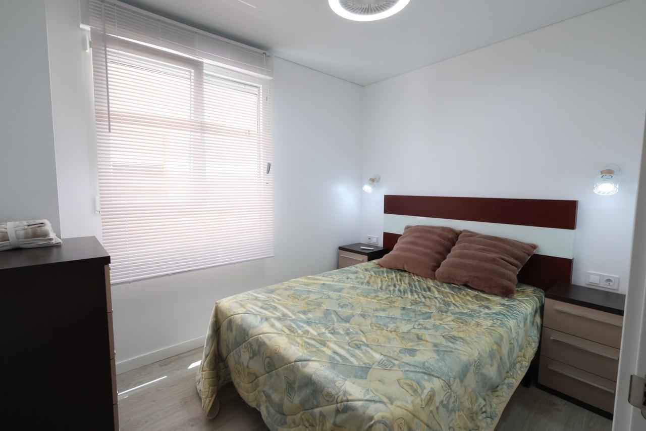Apartamento en Torrevieja, Alicante, España 3 dormitorios, 105 m2 No. 190063