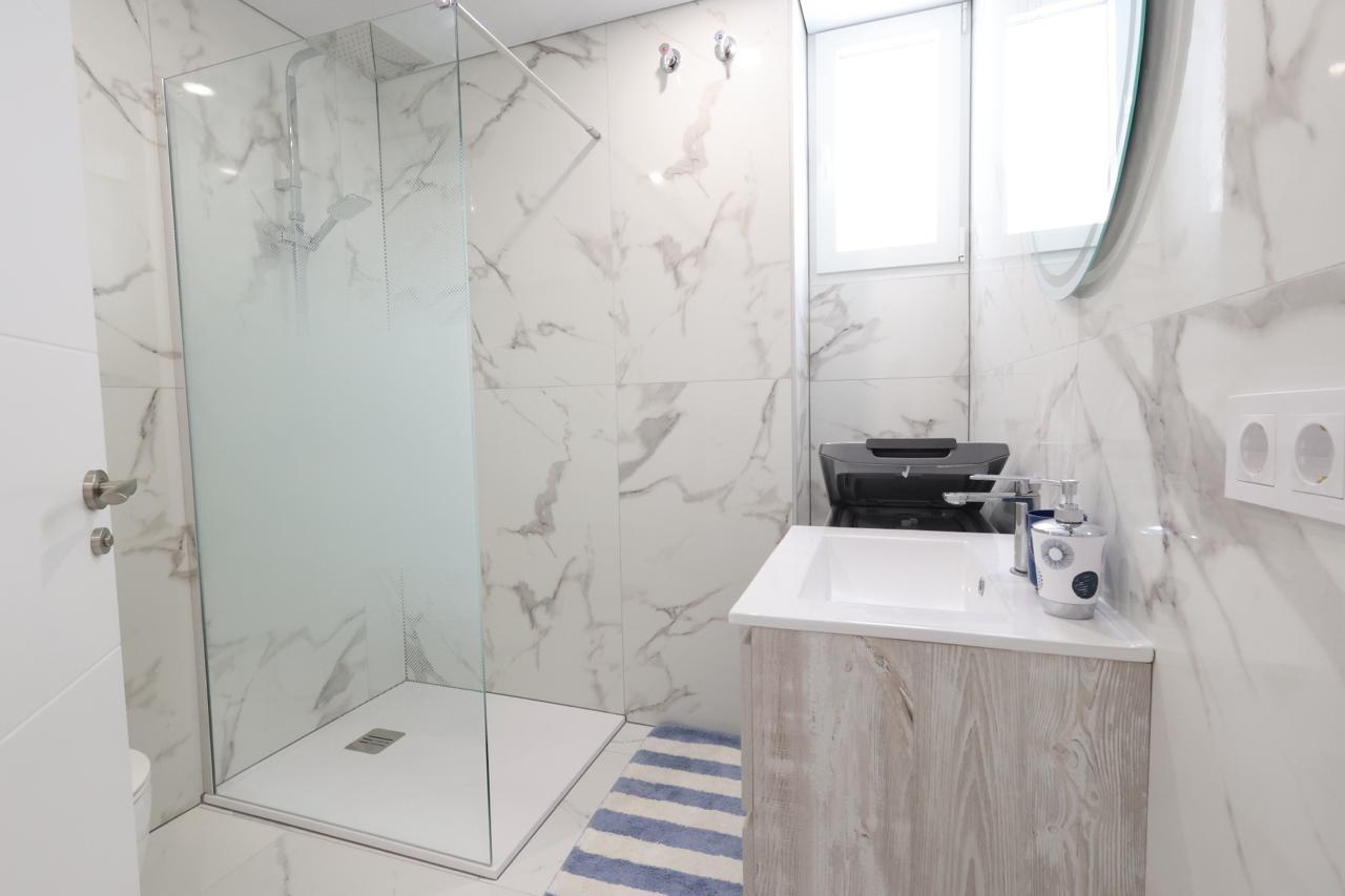 Apartamento en Torrevieja, Alicante, España 3 dormitorios, 105 m2 No. 190063