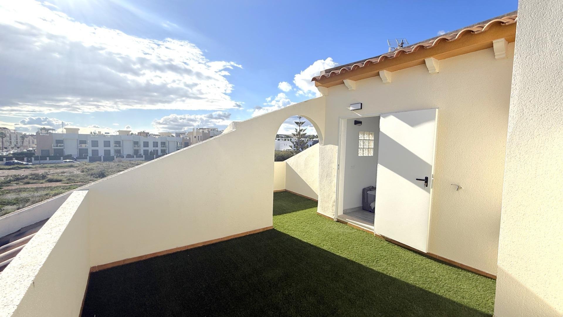 Villa i La Zenia, Alicante, Spanien 2 sovrum, 163 kvm. Nr. 155042