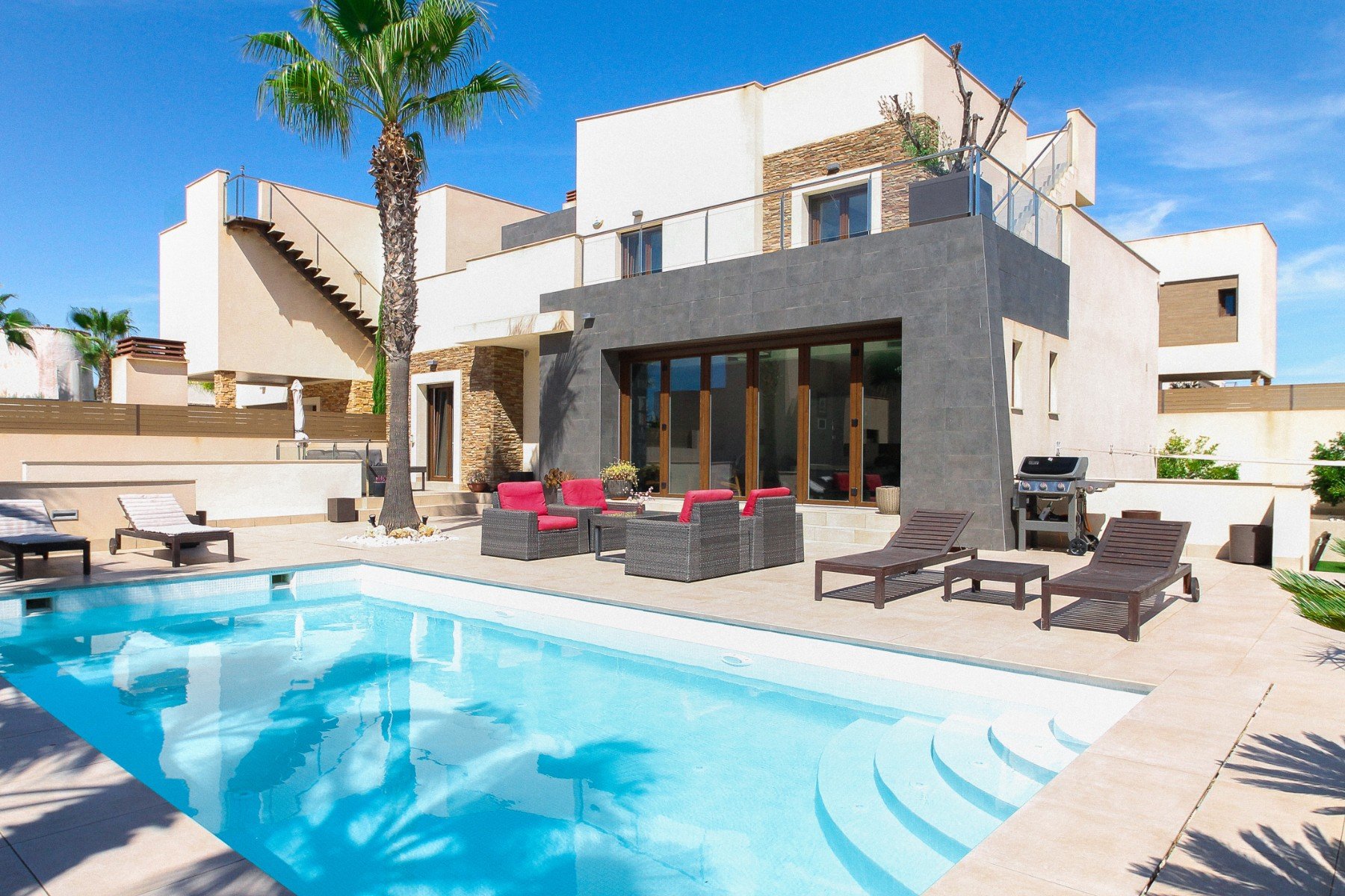 Villa in Torrevieja, Alicante, Spain 4 bedrooms, 324 sq.m. No. 155076
