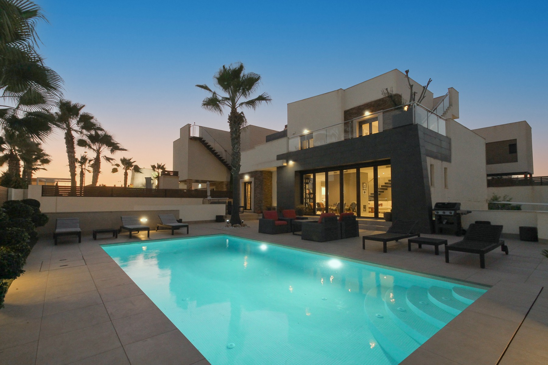 Villa in Torrevieja, Alicante, Spain 4 bedrooms, 324 sq.m. No. 155076
