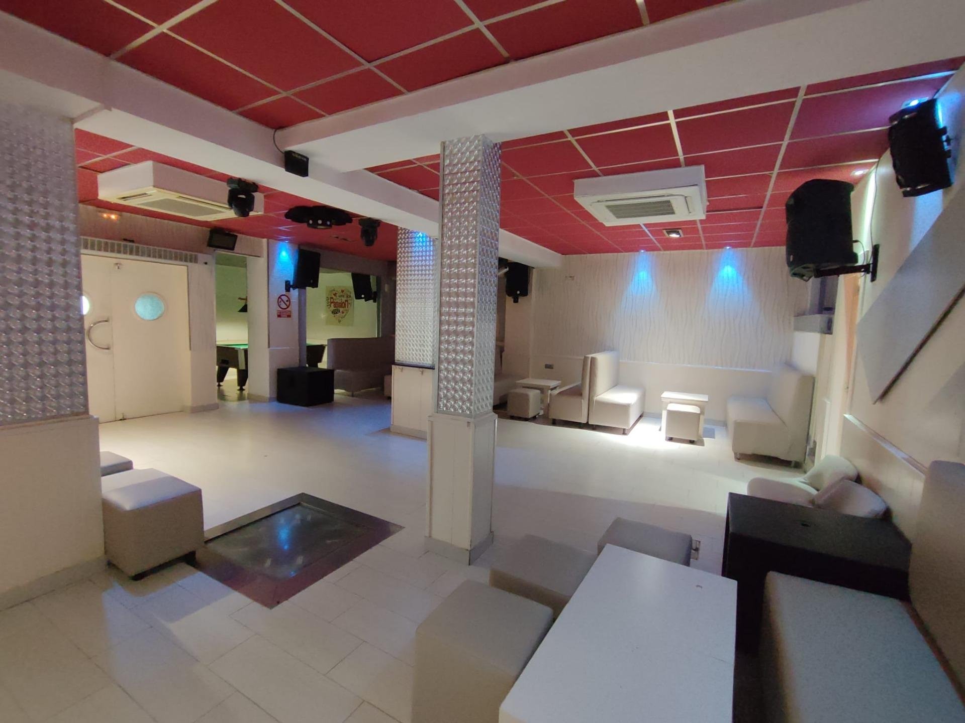 Propiedad comercial en Villamartin, Alicante, España 170 m2 No. 165470