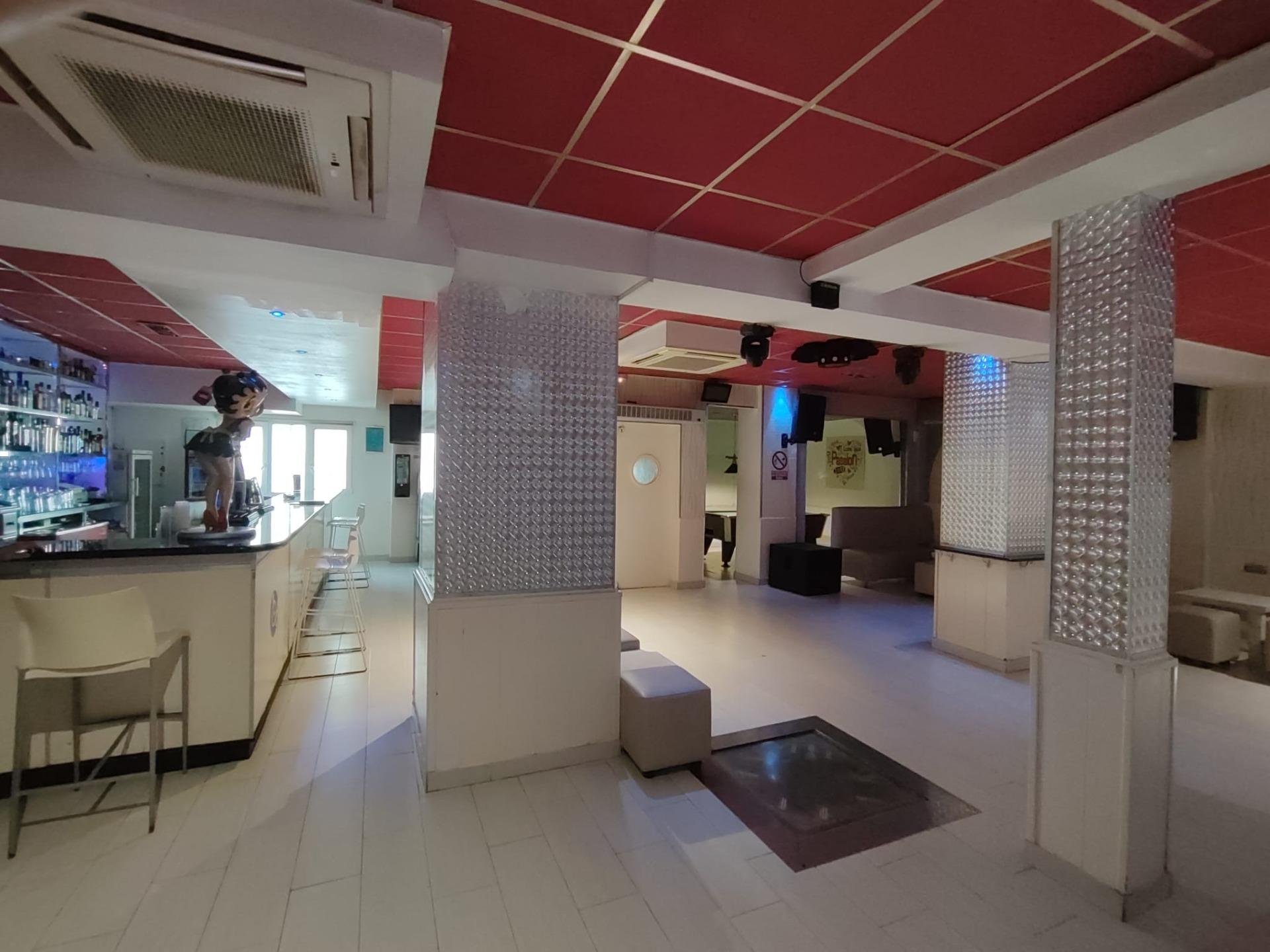 Propiedad comercial en Villamartin, Alicante, España 170 m2 No. 165470
