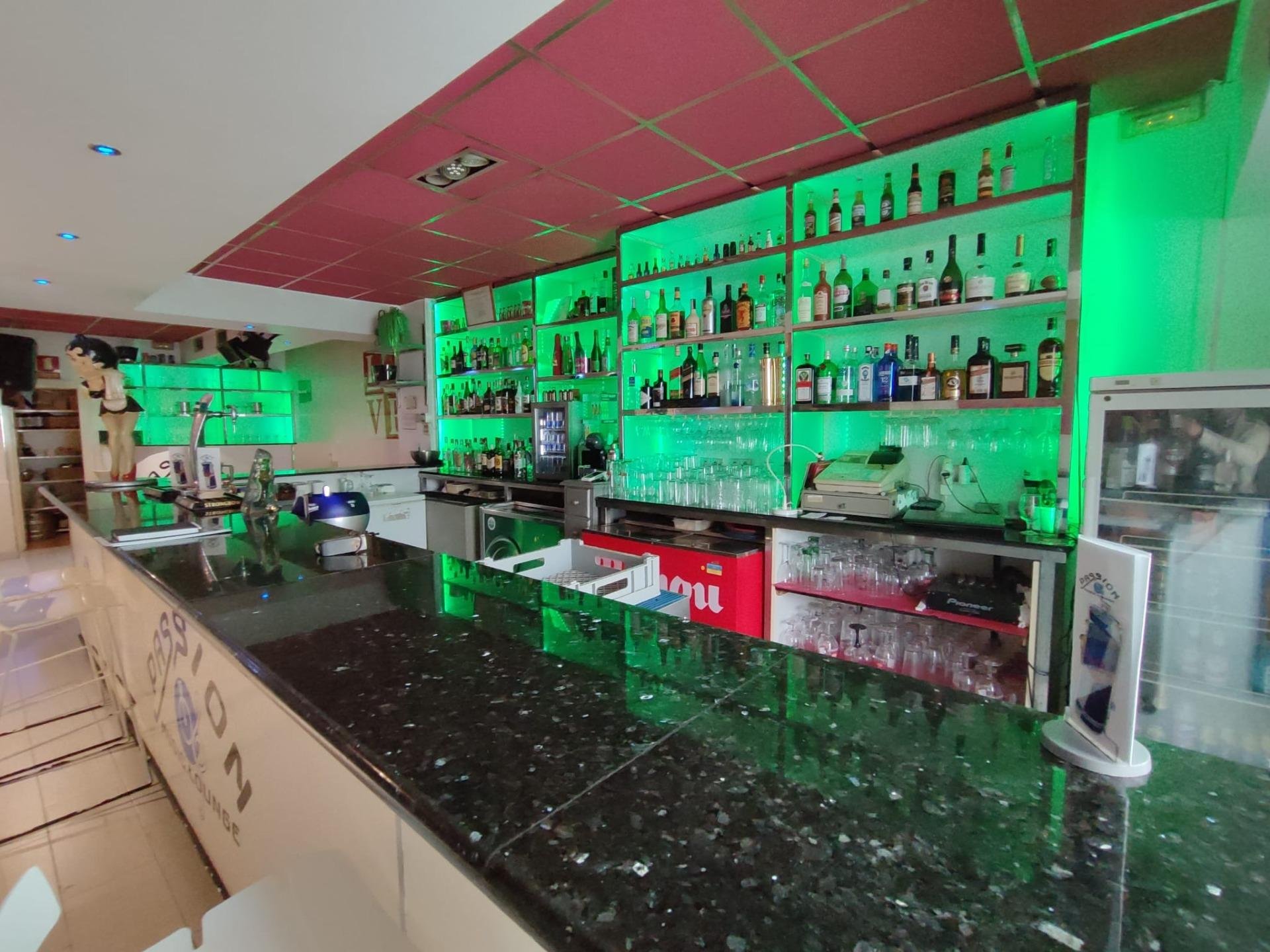 Propiedad comercial en Villamartin, Alicante, España 170 m2 No. 165470