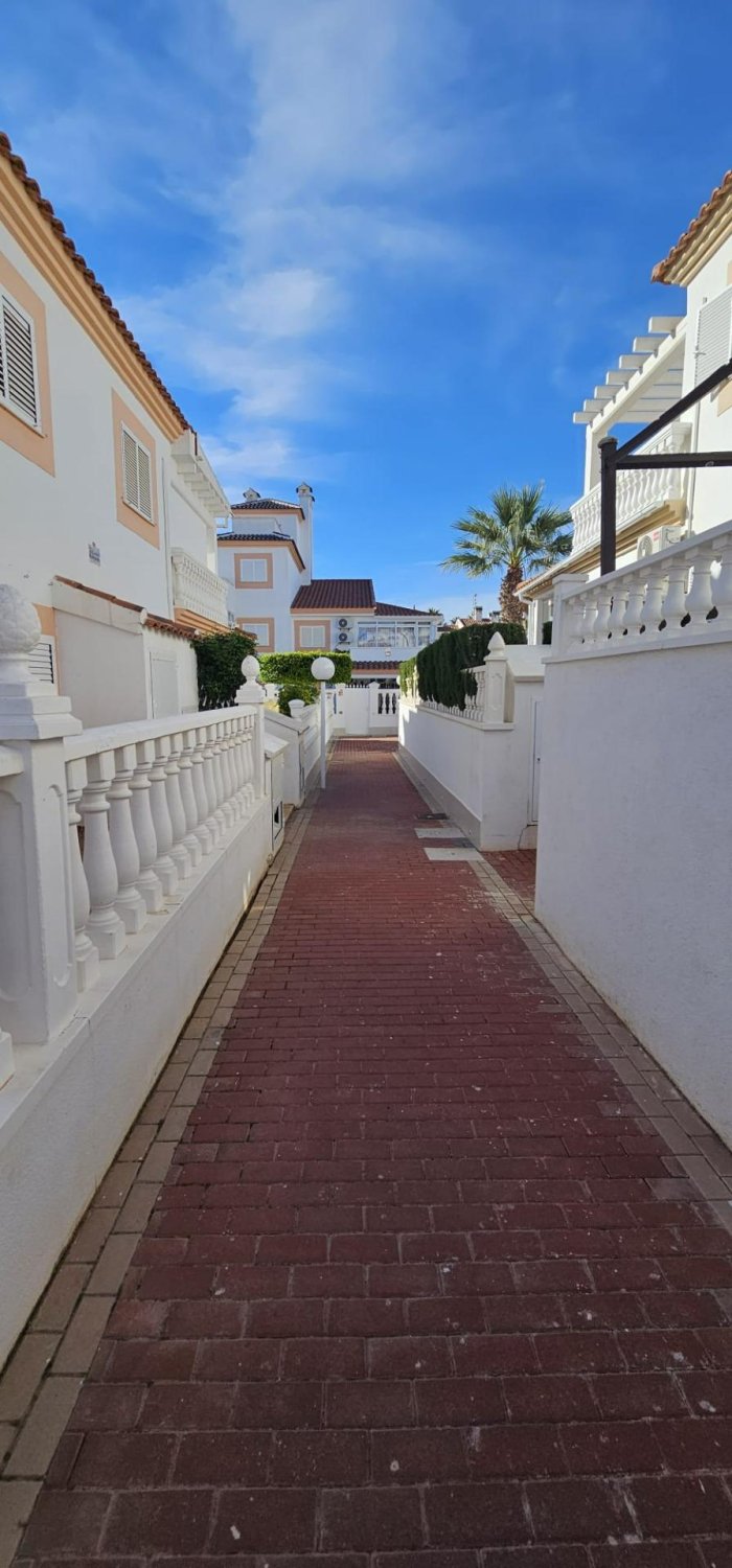 Penthouse in Torrevieja, Alicante, Spain 4 bedrooms,  No. 165471