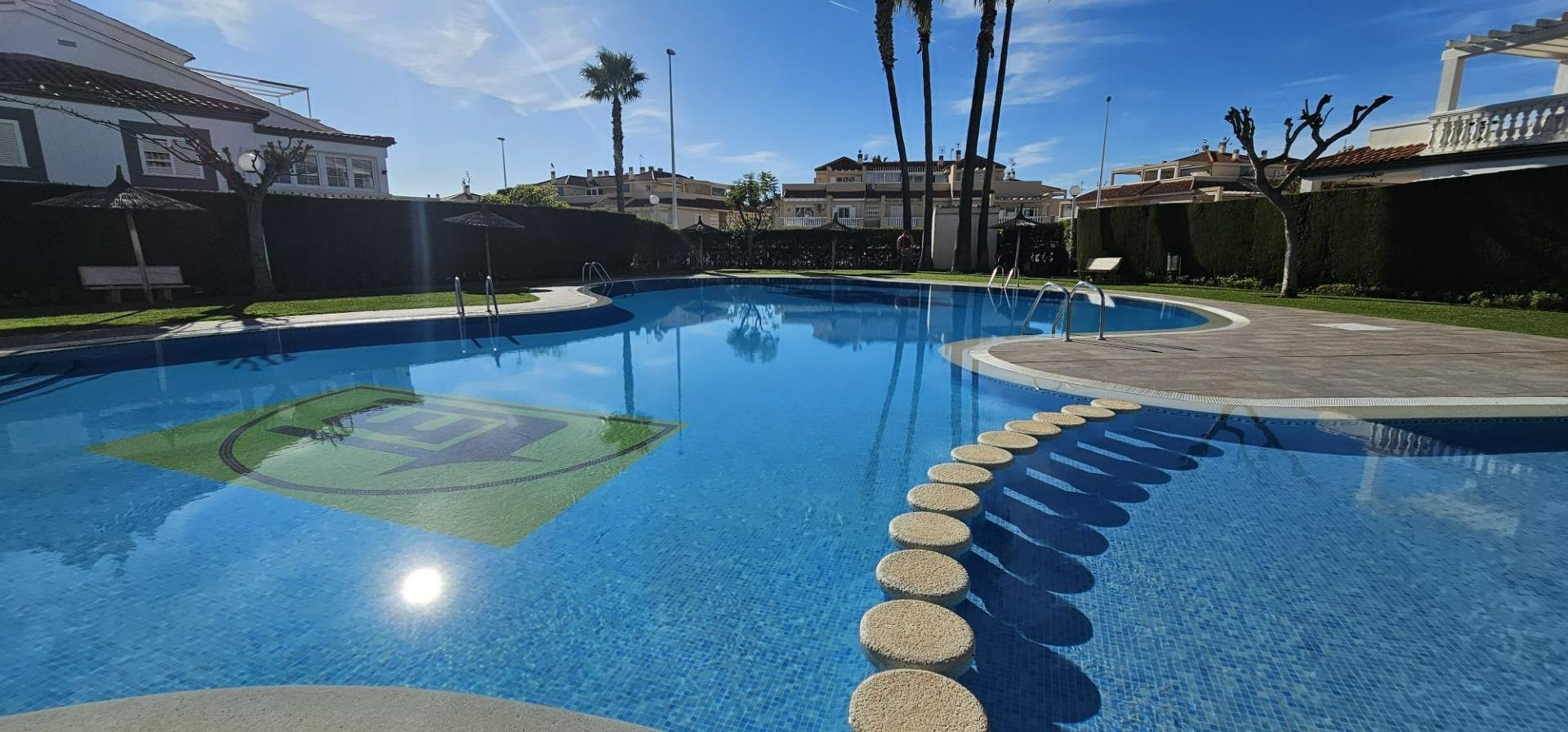 Penthouse in Torrevieja, Alicante, Spain 4 bedrooms,  No. 165471