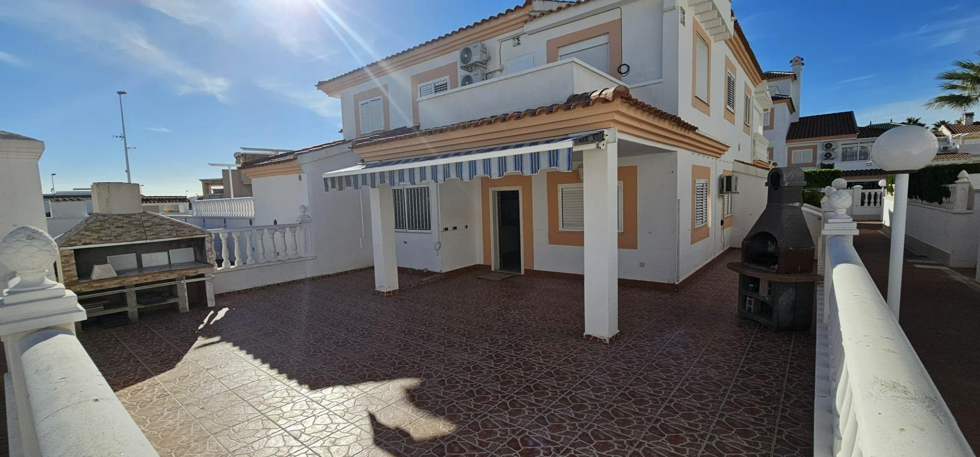 Penthouse in Torrevieja, Alicante, Spain 4 bedrooms,  No. 165471