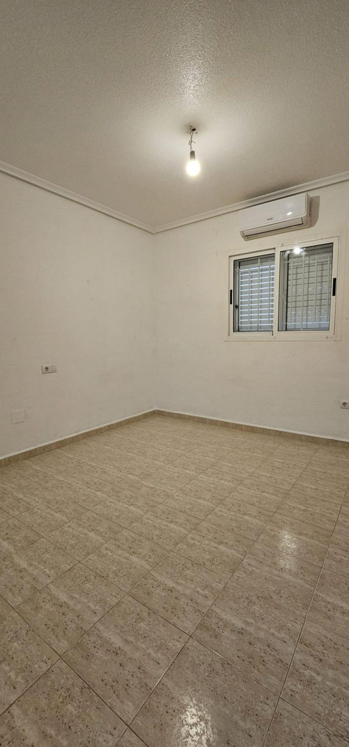 Penthouse in Torrevieja, Alicante, Spain 4 bedrooms,  No. 165471