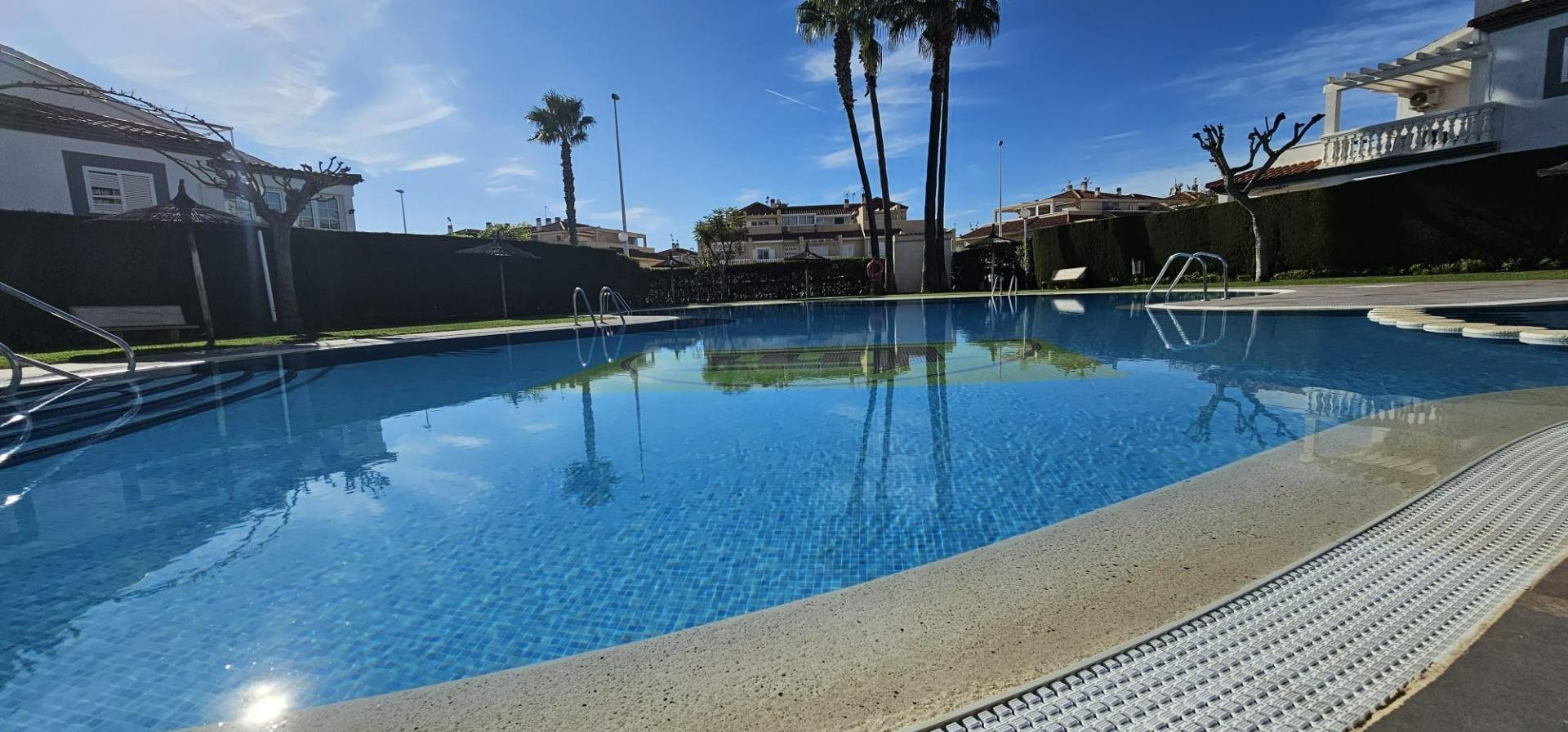 Penthouse in Torrevieja, Alicante, Spain 4 bedrooms,  No. 165471
