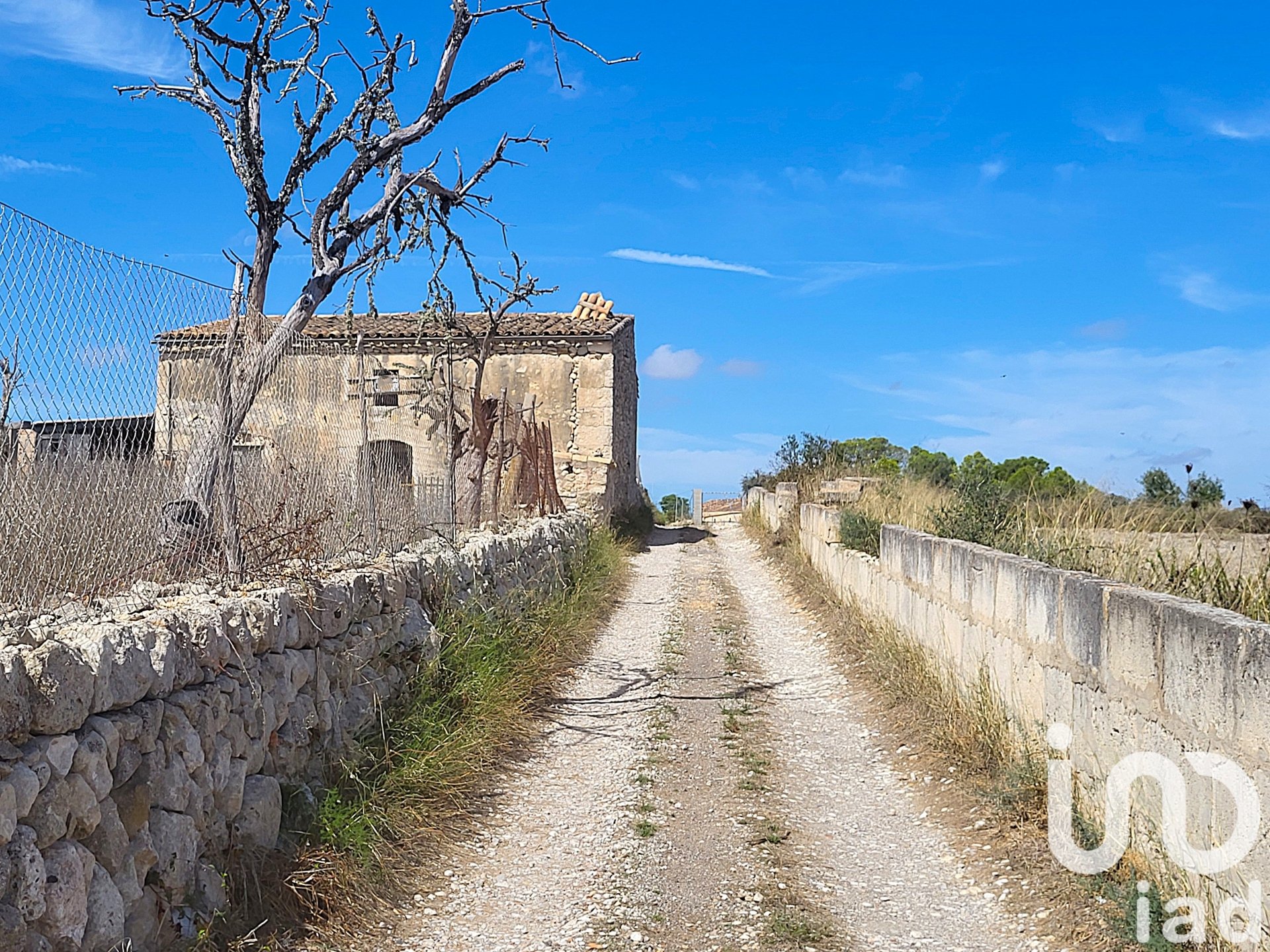 Propiedad comercial en Llubi, Mallorca, España No. 153076