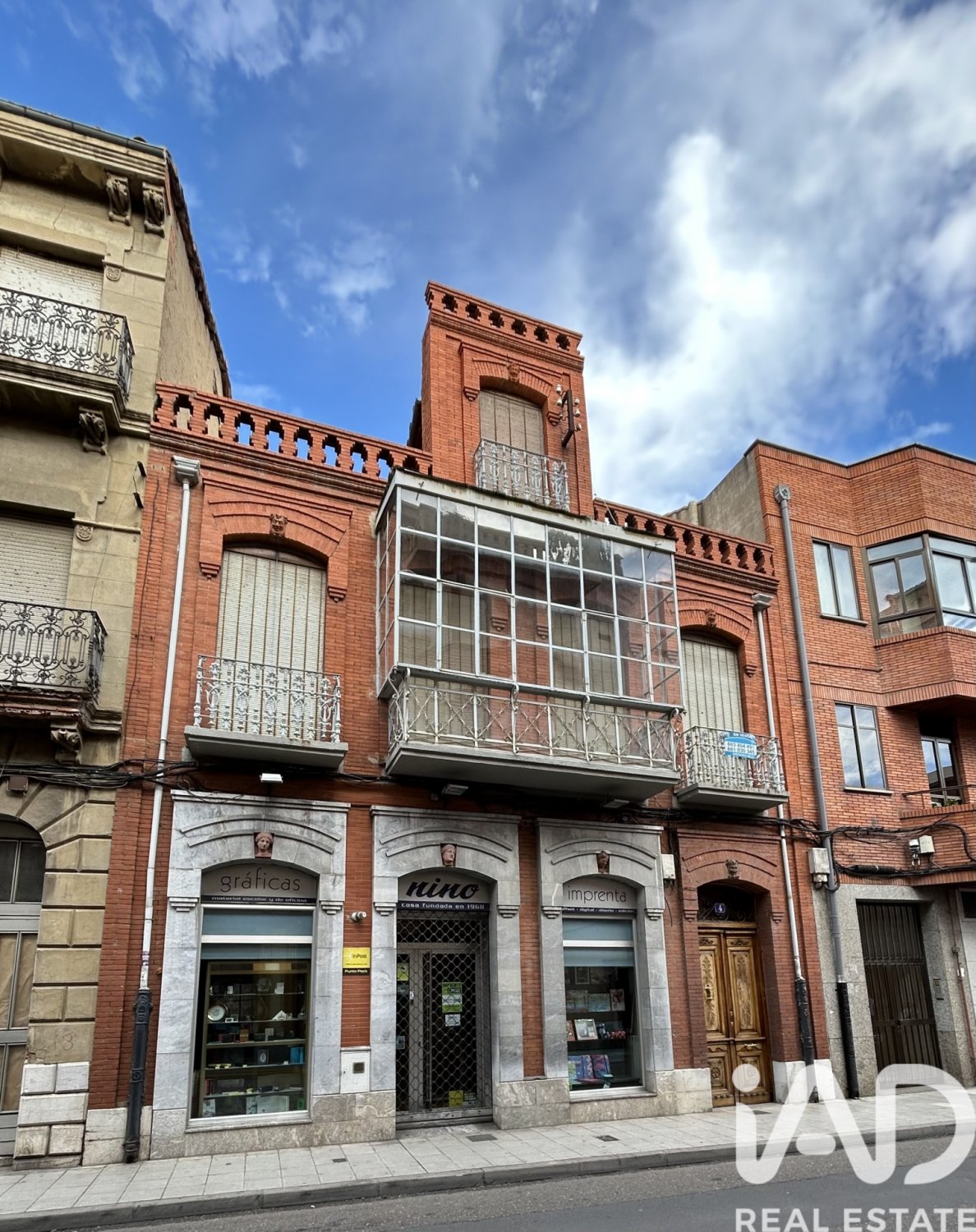 Māja La Baneza, Leon, Spānijā 3 istabas, 290 m2 Nr. 153074