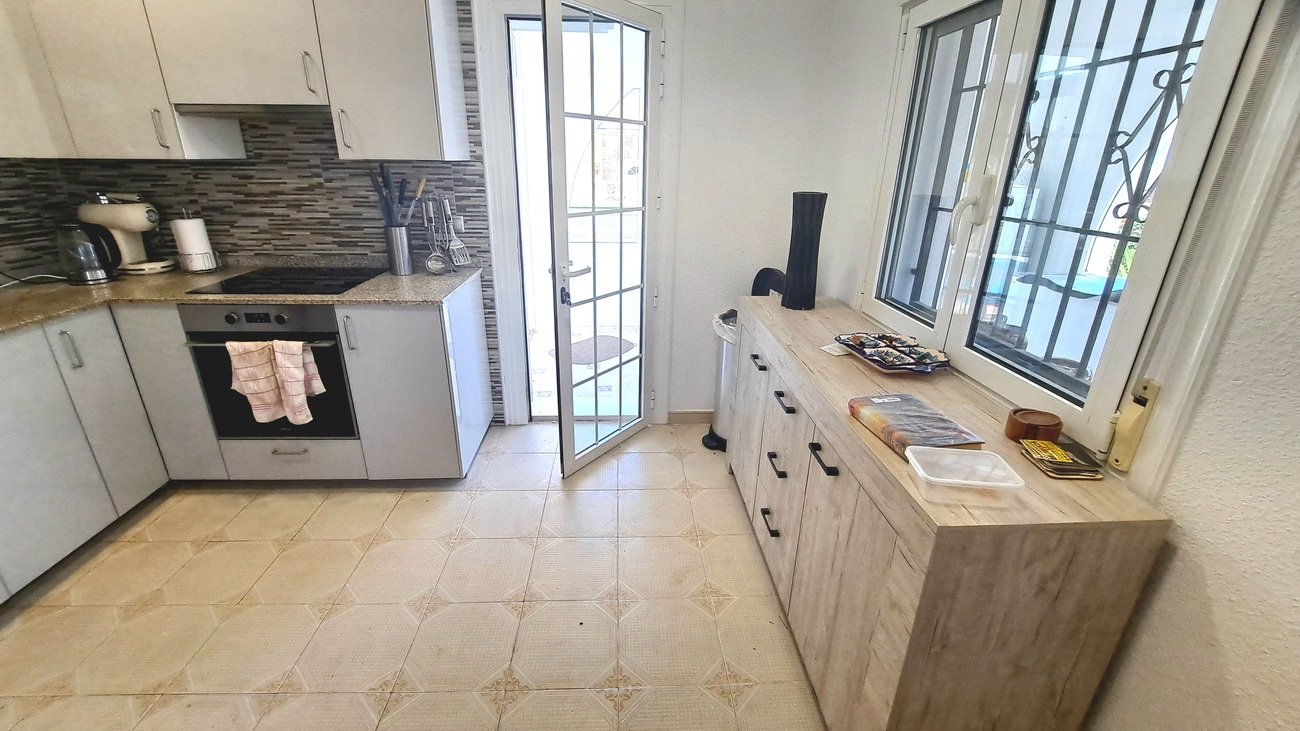 Villa a Alicante, Spagna 3 camere da letto, 173 mq. N° 189612