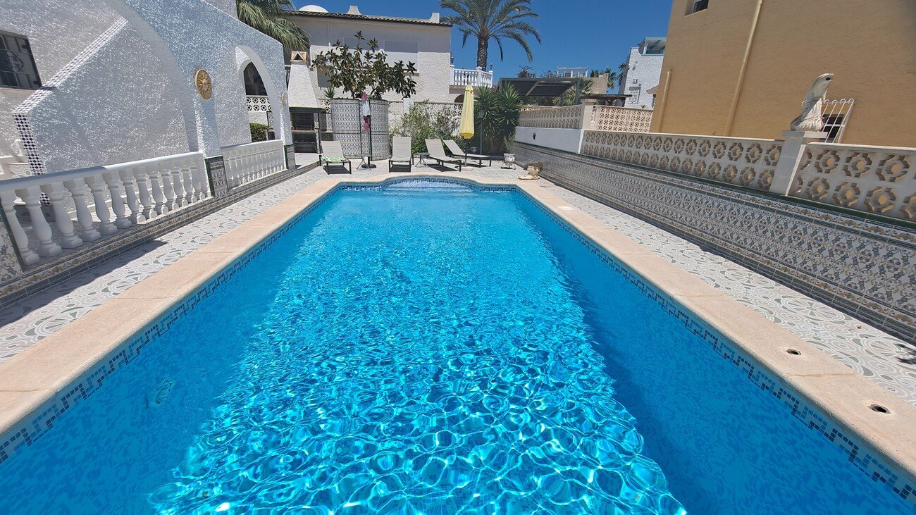 Villa a Alicante, Spagna 3 camere da letto, 173 mq. N° 189612