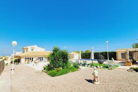Huvila Campoamor, Alicante, Espanja 4 makuuhuonetta, 341 m2 No. 145225