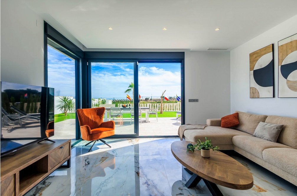 Villa in Alicante, Spain 3 bedrooms, 120 sq.m. No. 145224