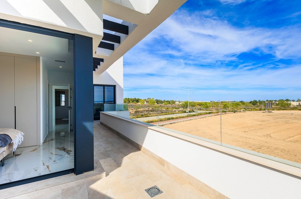 Villa in Alicante, Spain 3 bedrooms, 120 sq.m. No. 145224