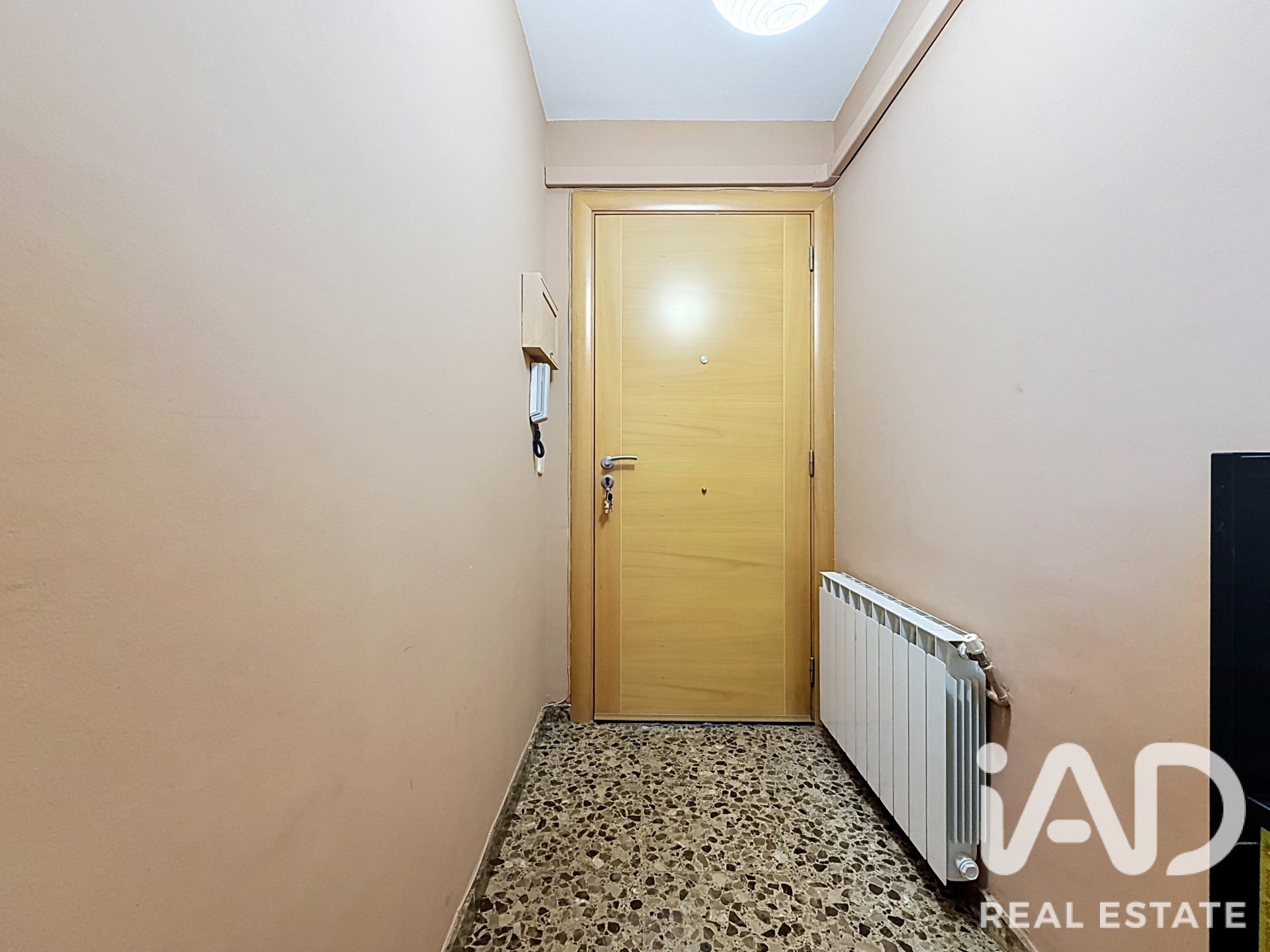 Квартира в Виланова-и-ла-Желтру, Барселона, Испания 4 спальни, 107м2 №195728