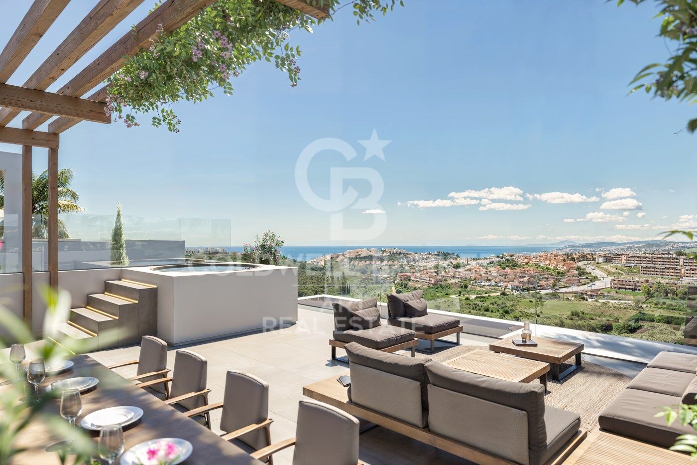 Villa in Casares, Malaga, Spain 4 bedrooms, 375 sq.m. No. 178532