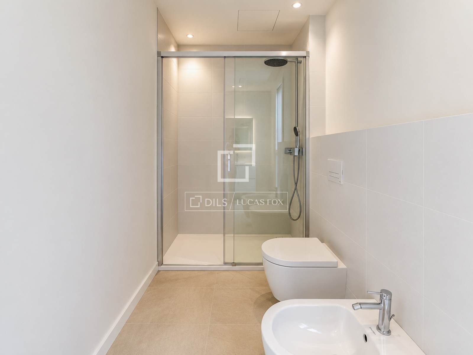 Villa en Sitges, Barcelona, España 5 dormitorios, 201 m2 No. 193680
