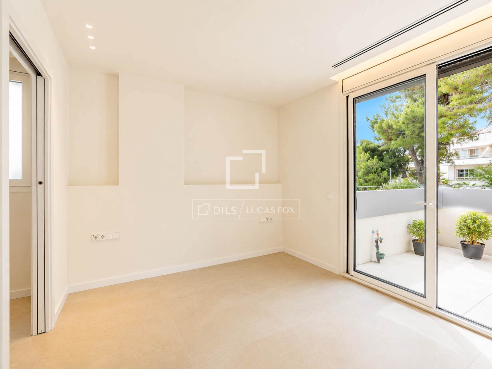 Villa en Sitges, Barcelona, España 5 dormitorios, 201 m2 No. 193680