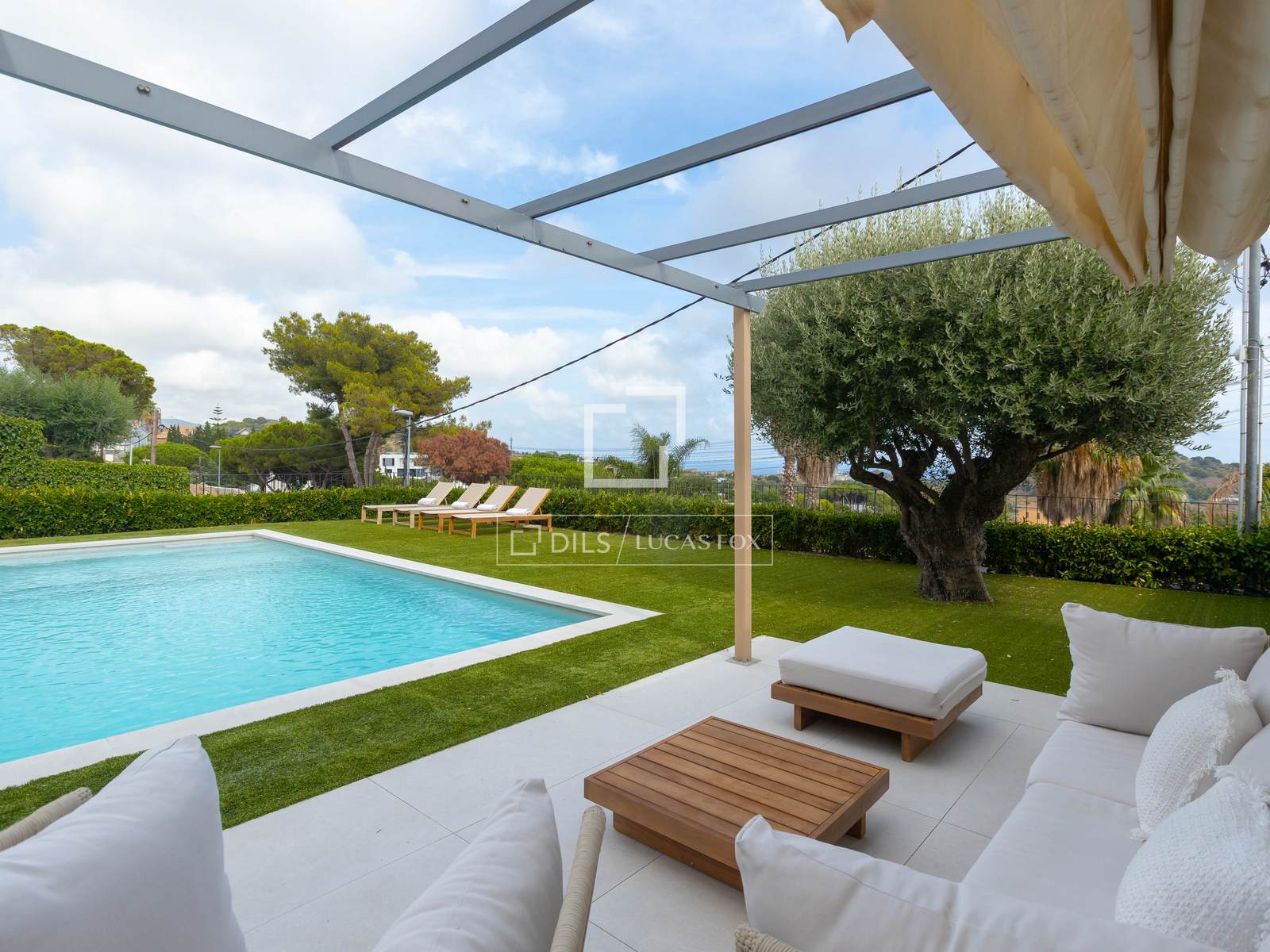 Villa en Tiana, Barcelona, España 5 dormitorios, 486 m2 No. 193679