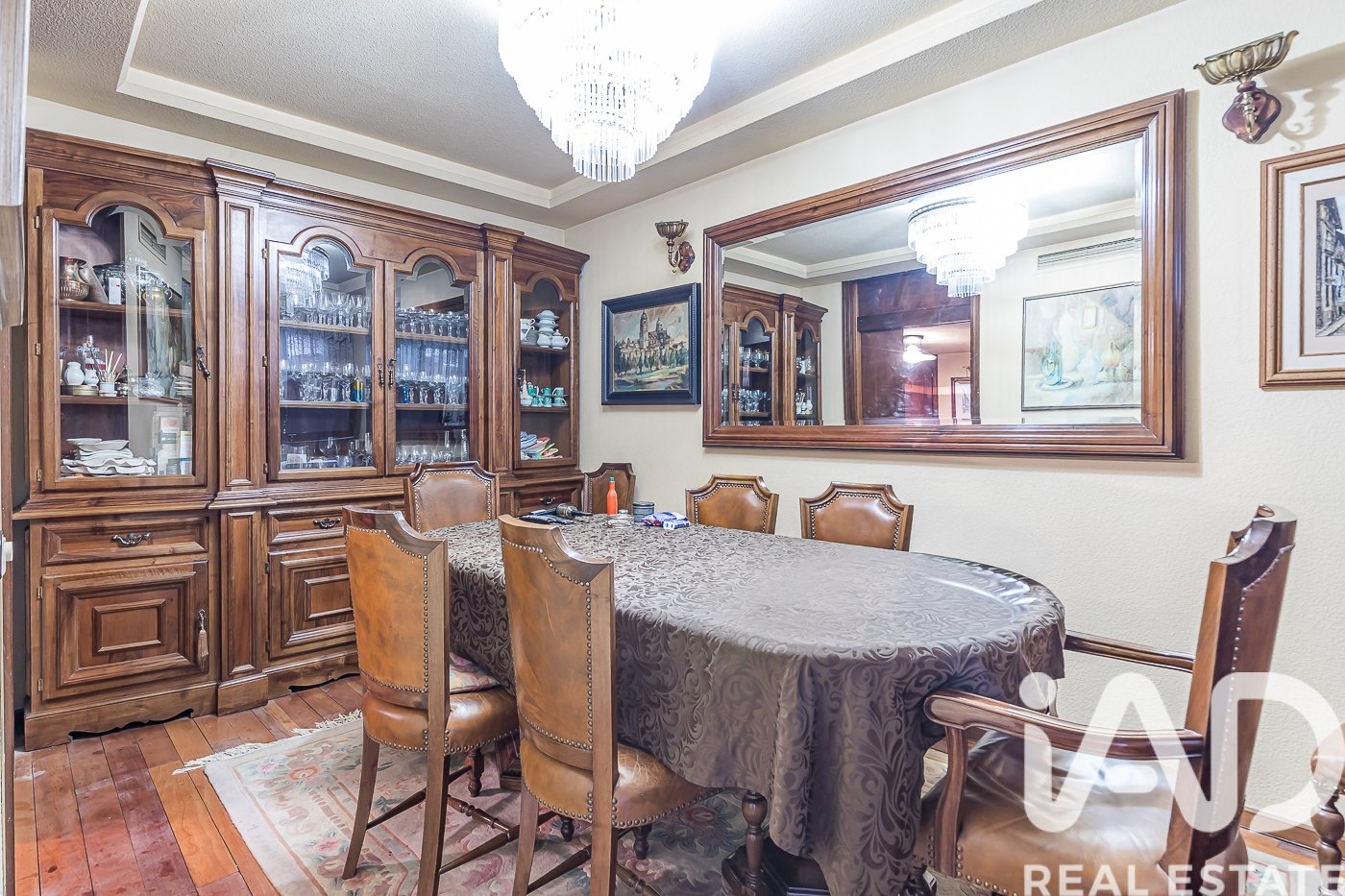 Apartment in Madrid, Spain 5 bedrooms, 279 sq.m. No. 188300