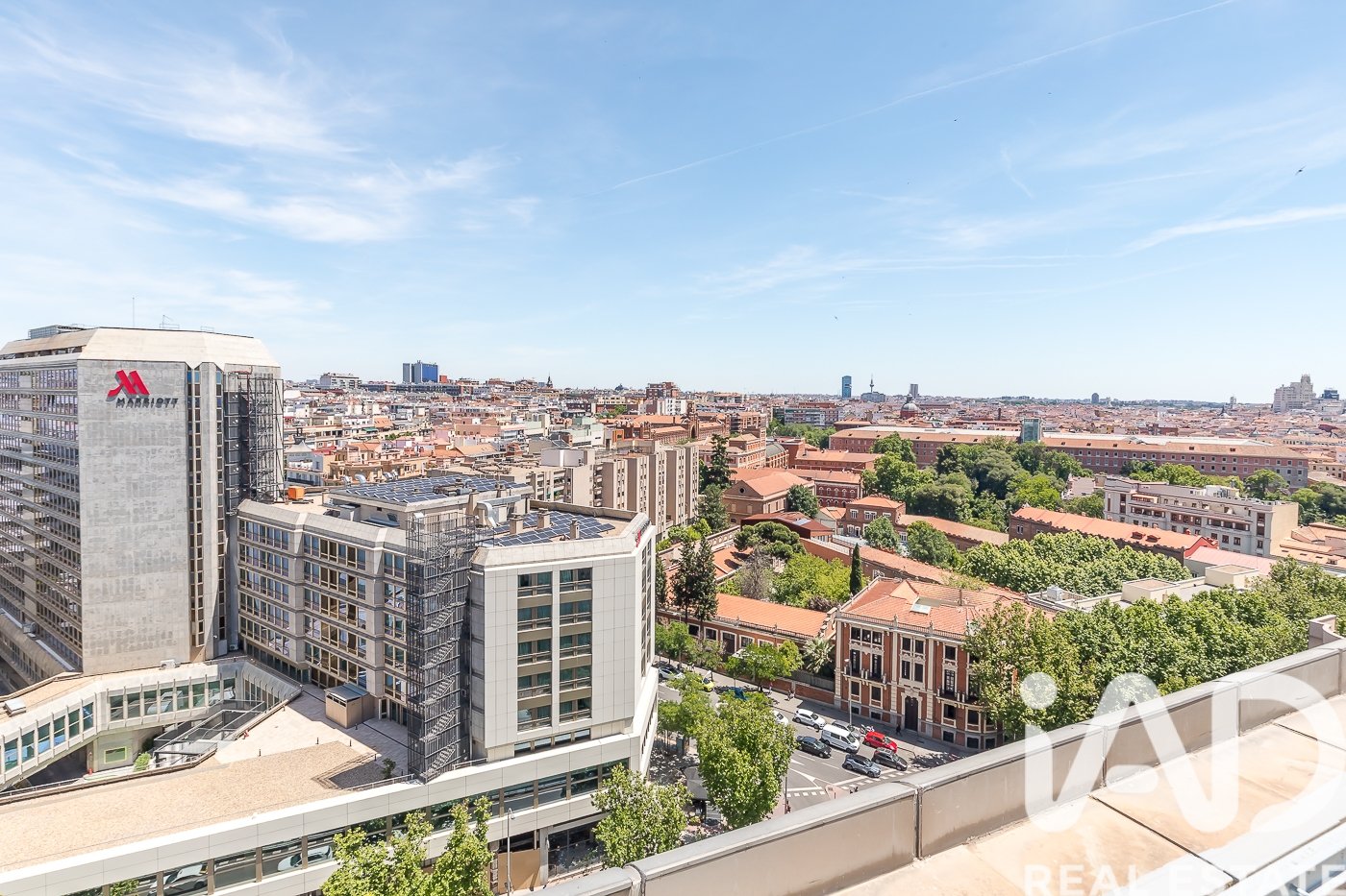 Apartment in Madrid, Spain 5 bedrooms, 279 sq.m. No. 188300