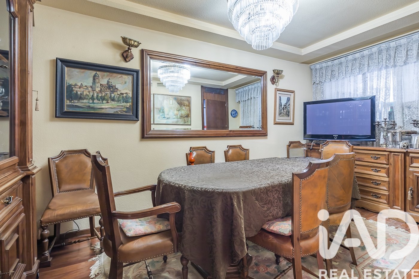 Apartment in Madrid, Spain 5 bedrooms, 279 sq.m. No. 188300