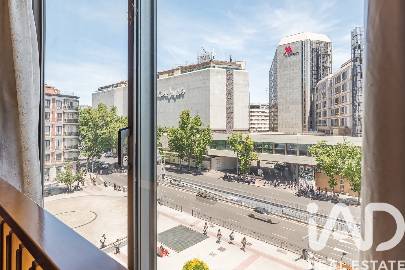 Apartment in Madrid, Spain 5 bedrooms, 279 sq.m. No. 188300