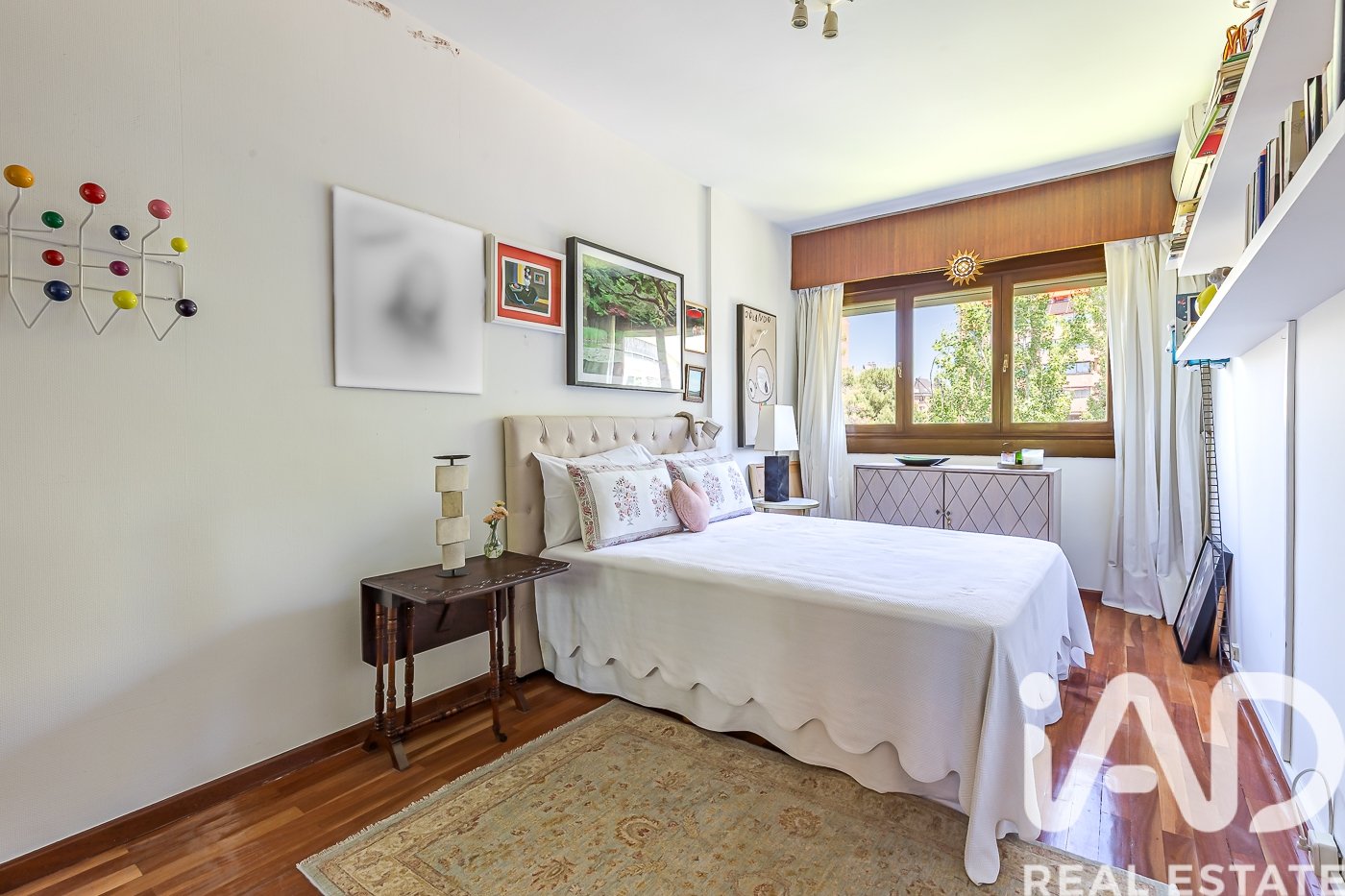 Huoneisto Madrid, Espanja 5 makuuhuonetta, 325 m2 No. 188298