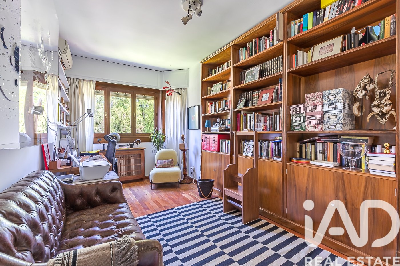 Huoneisto Madrid, Espanja 5 makuuhuonetta, 325 m2 No. 188298