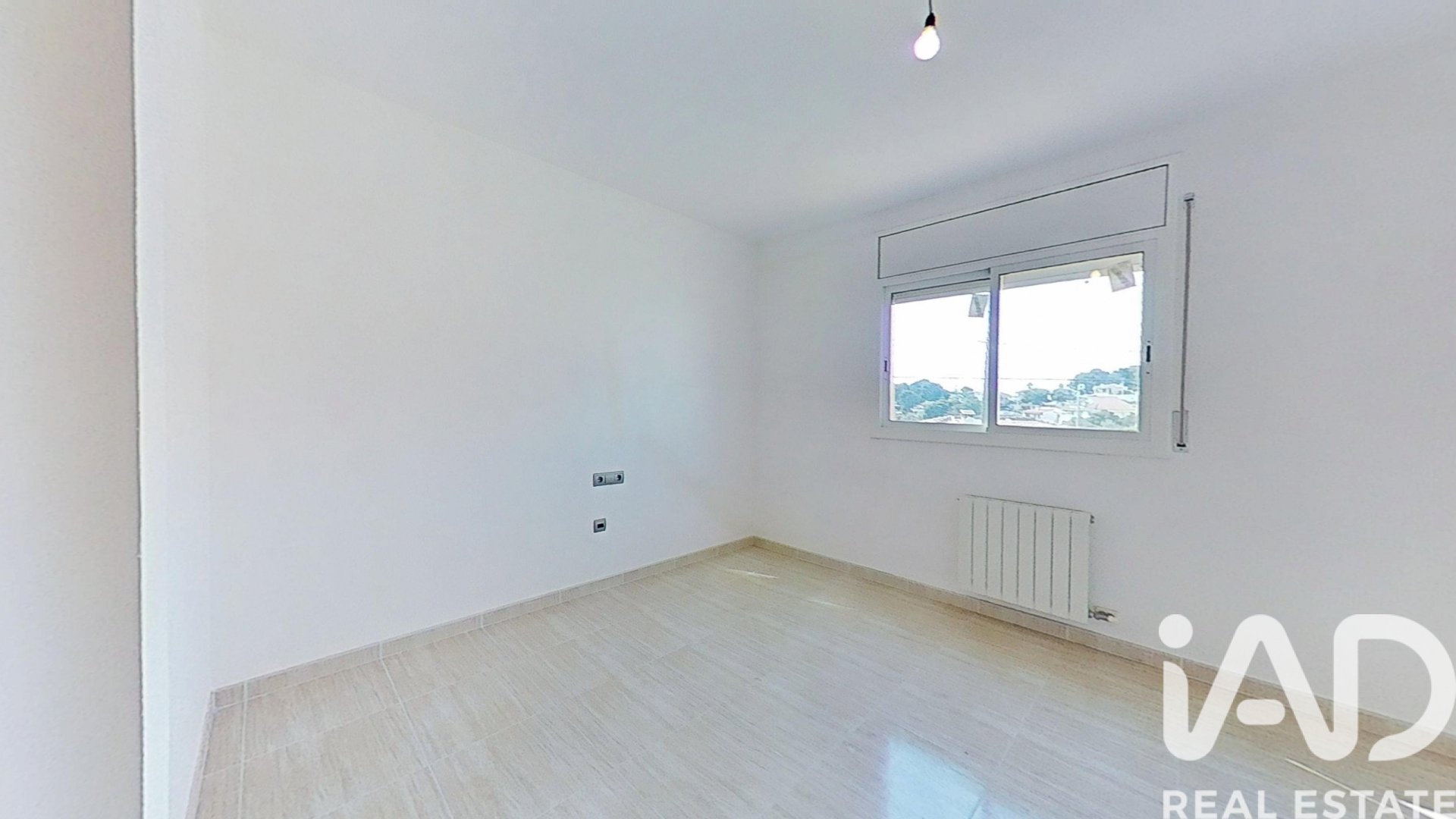 Сasa en Bellvei, Tarragona, España 5 dormitorios, 215 m2 No. 188301