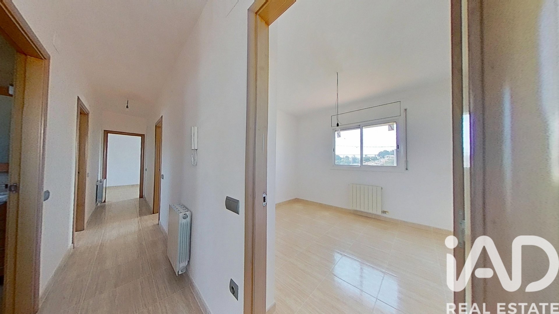Сasa en Bellvei, Tarragona, España 5 dormitorios, 215 m2 No. 188301