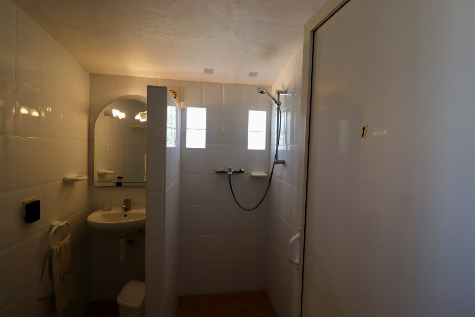 Villa i Alicante, Spanien 7 sovrum, 390 kvm. Nr. 135635