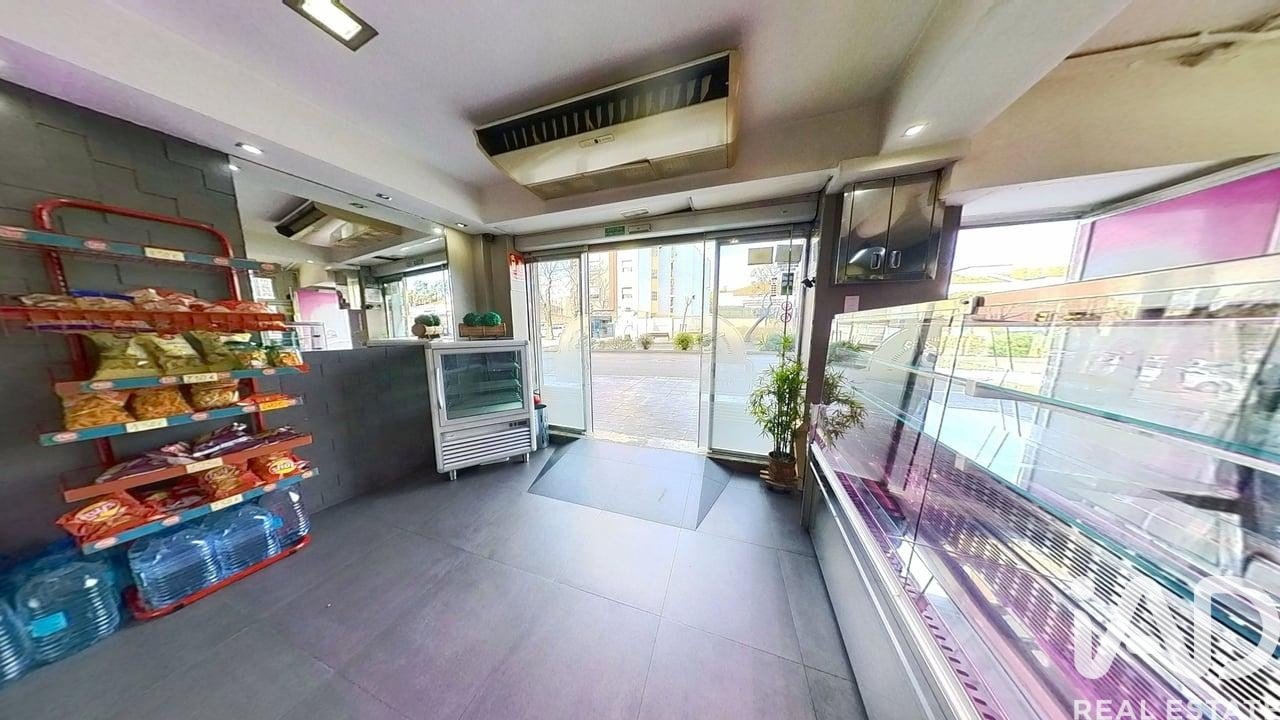 Commercial property in Tarragona, Spain 1 bedroom, 76 sq.m. No. 152259