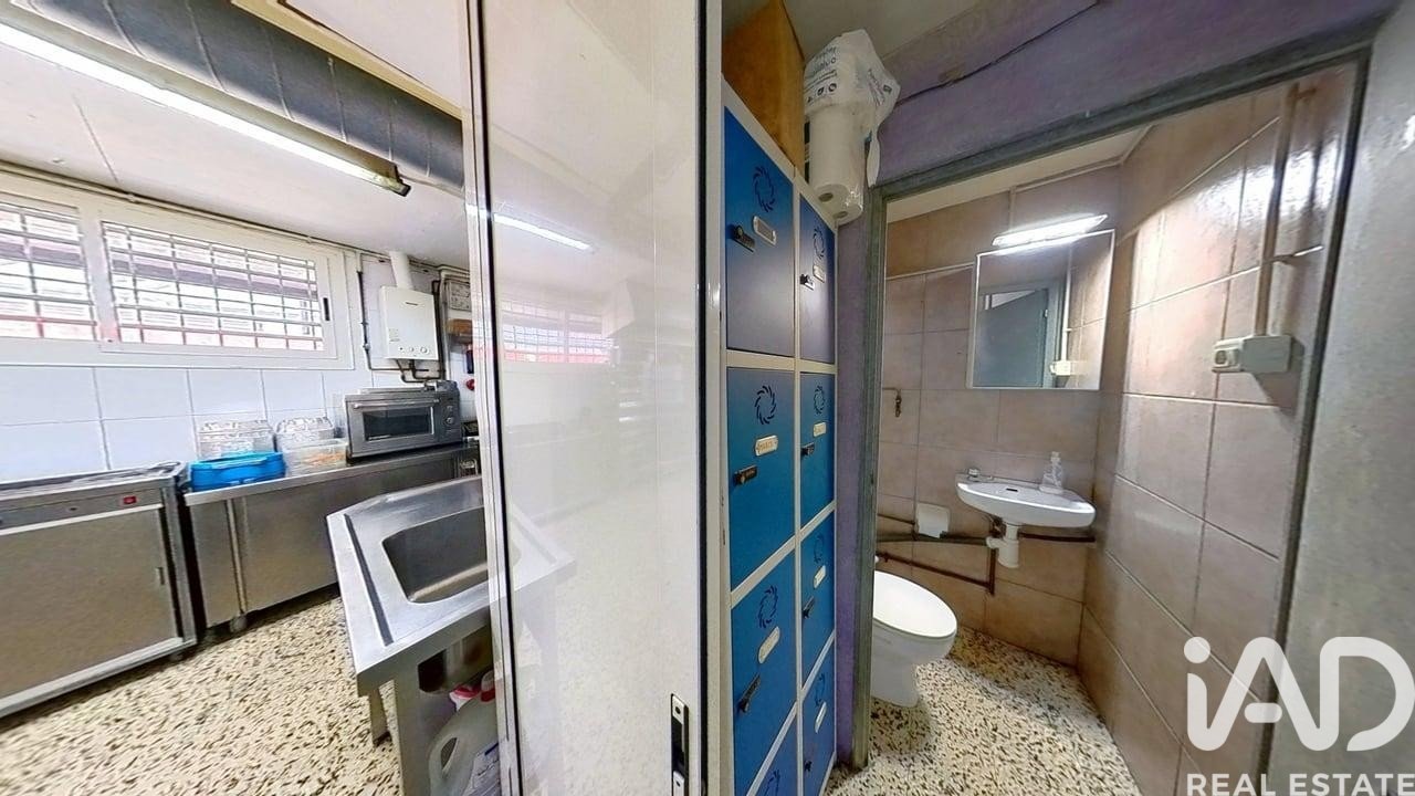 Commercial property in Tarragona, Spain 1 bedroom, 76 sq.m. No. 152259