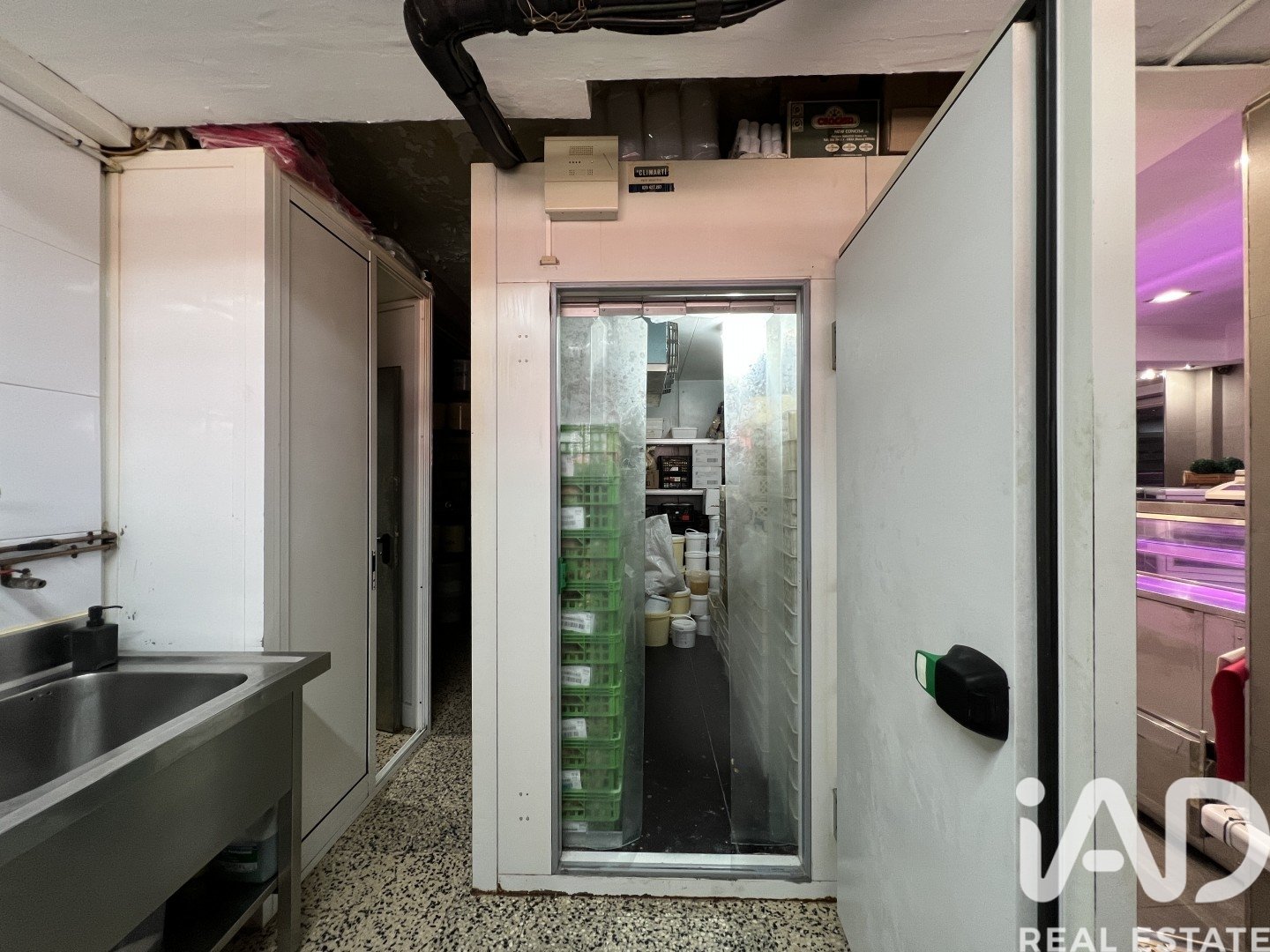 Commercial property in Tarragona, Spain 1 bedroom, 76 sq.m. No. 152259