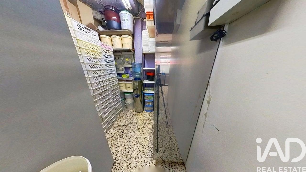 Commercial property in Tarragona, Spain 1 bedroom, 76 sq.m. No. 152259