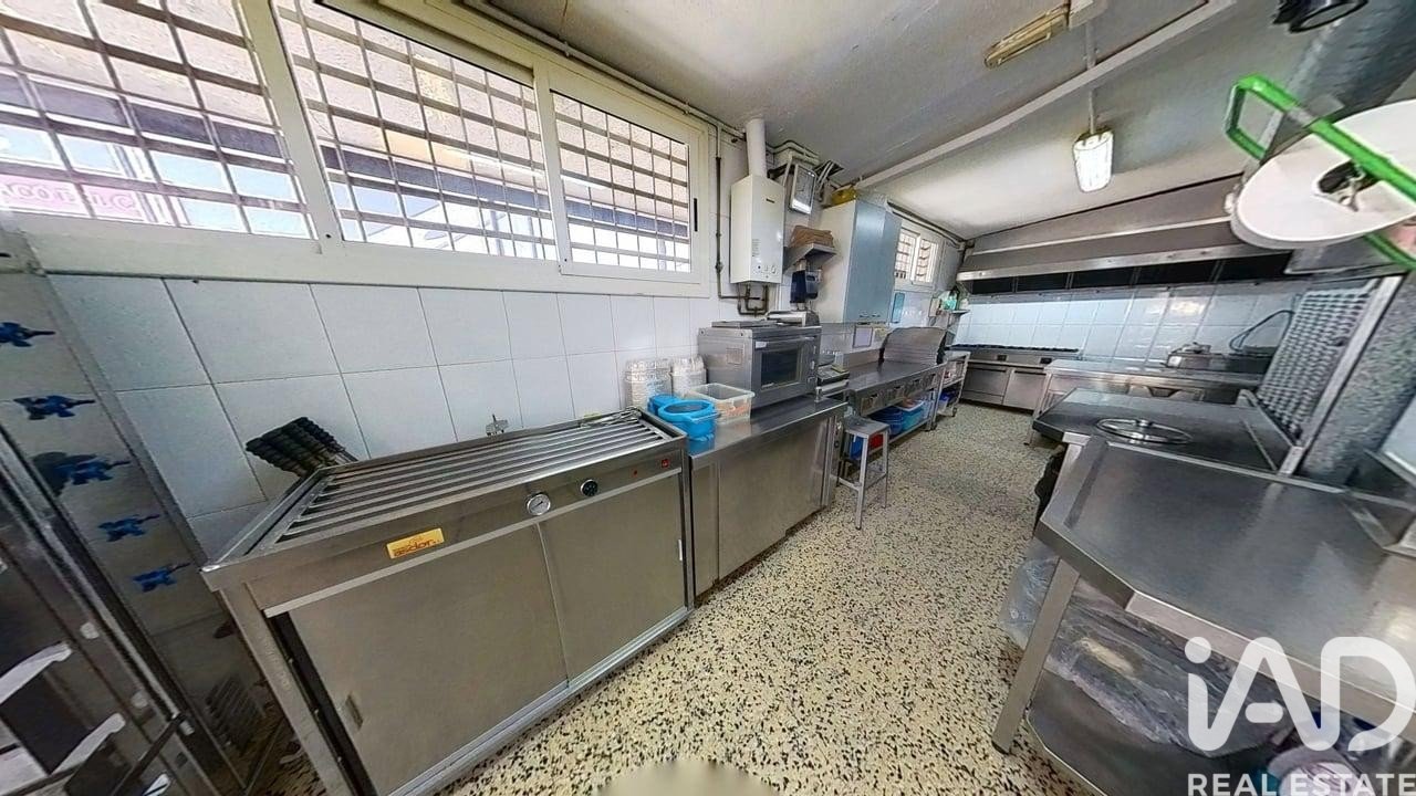 Commercial property in Tarragona, Spain 1 bedroom, 76 sq.m. No. 152259