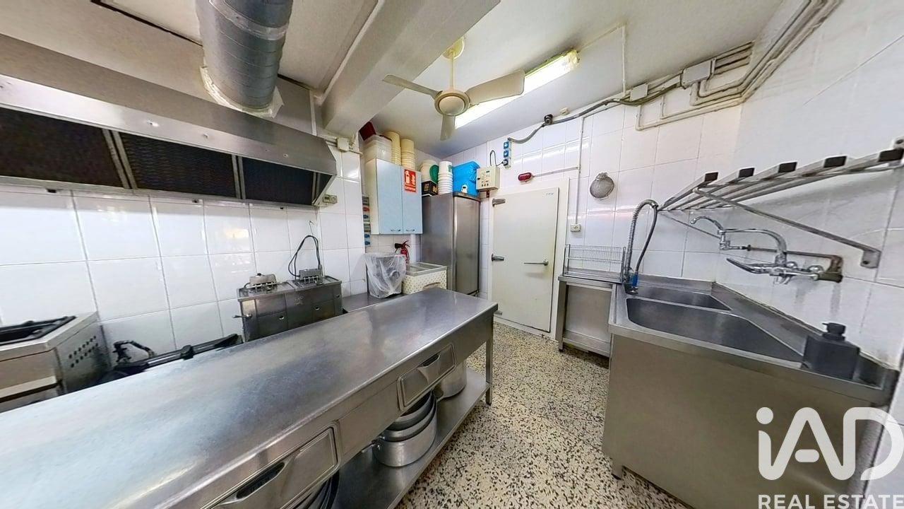 Commercial property in Tarragona, Spain 1 bedroom, 76 sq.m. No. 152259