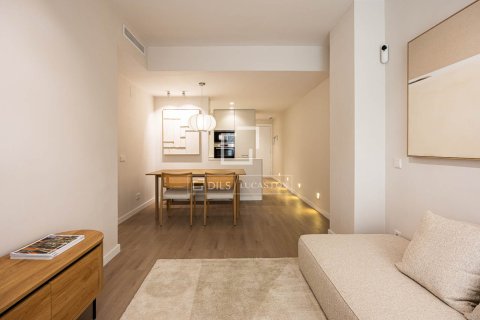 Dzīvoklis Barcelona, Spānijā 3 istabas, 84 m2 Nr. 150323