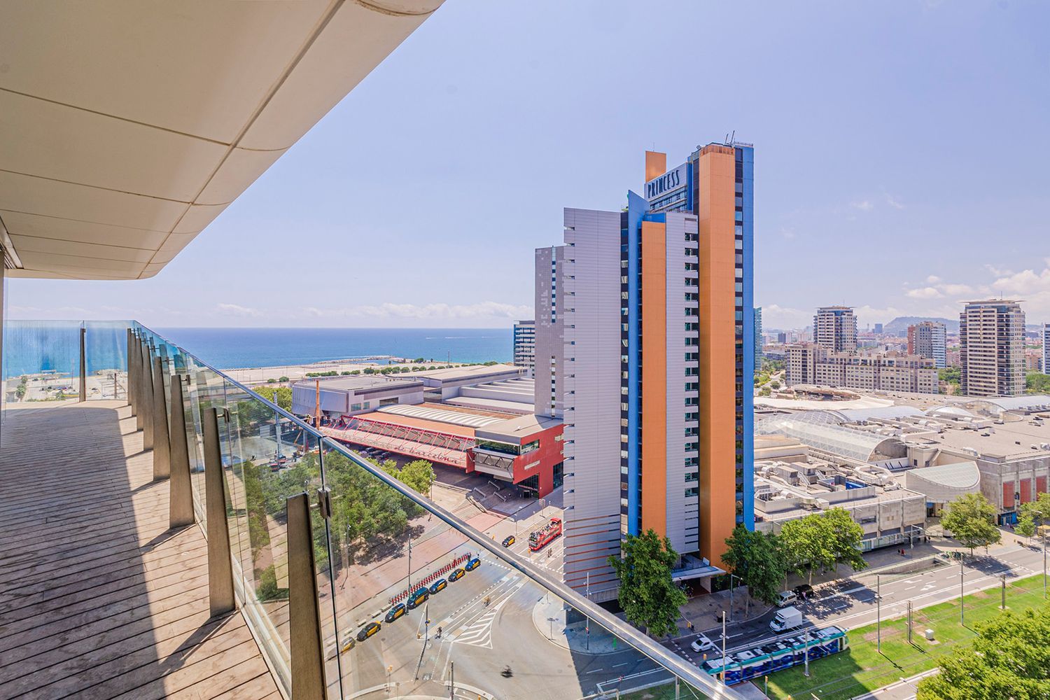 Lägenhet i Barcelona, Spanien 3 sovrum, 236 kvm. Nr. 148877