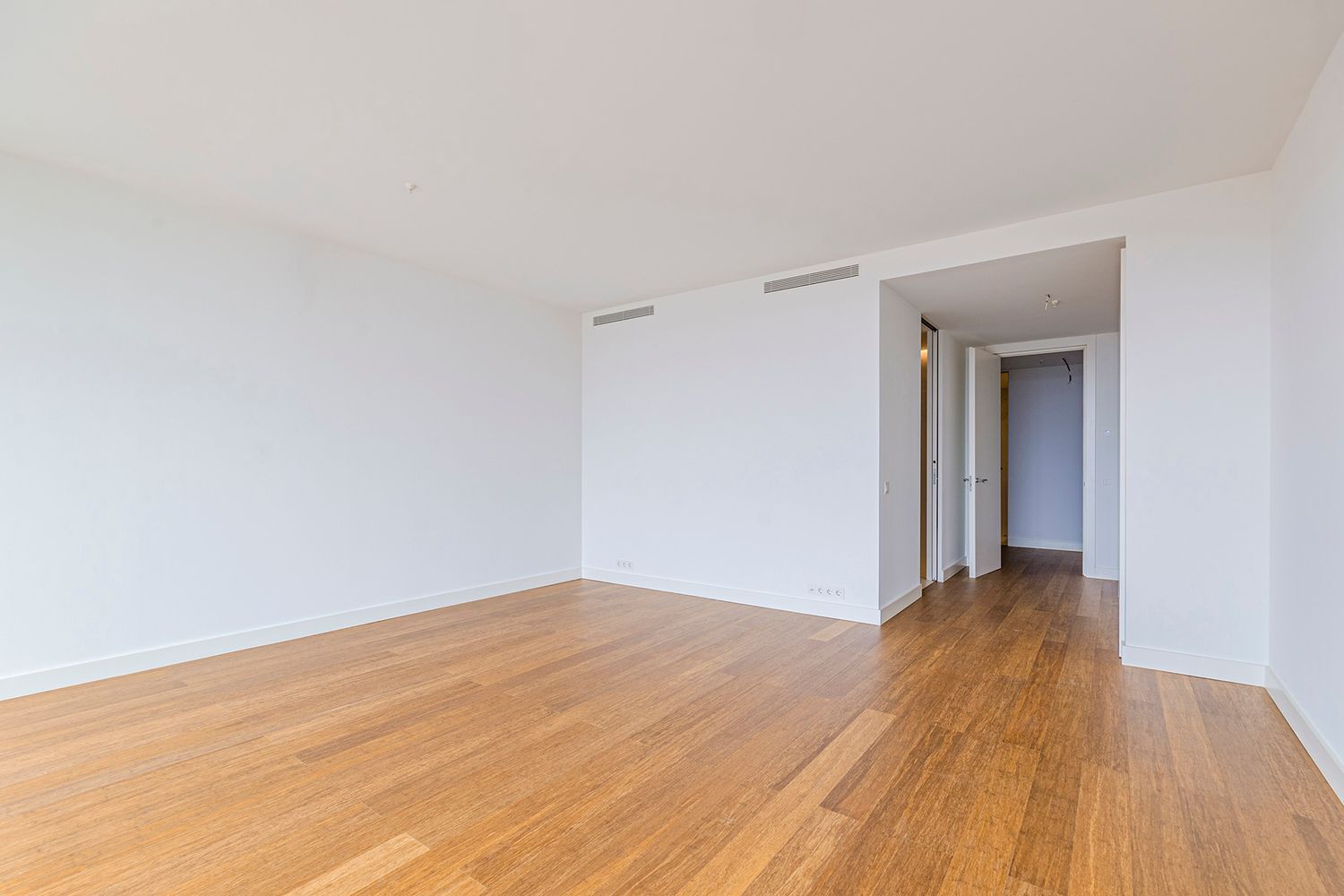 Wohnung in Barcelona, Spanien 4 Schlafzimmer, 386 m2 Nr. 148874