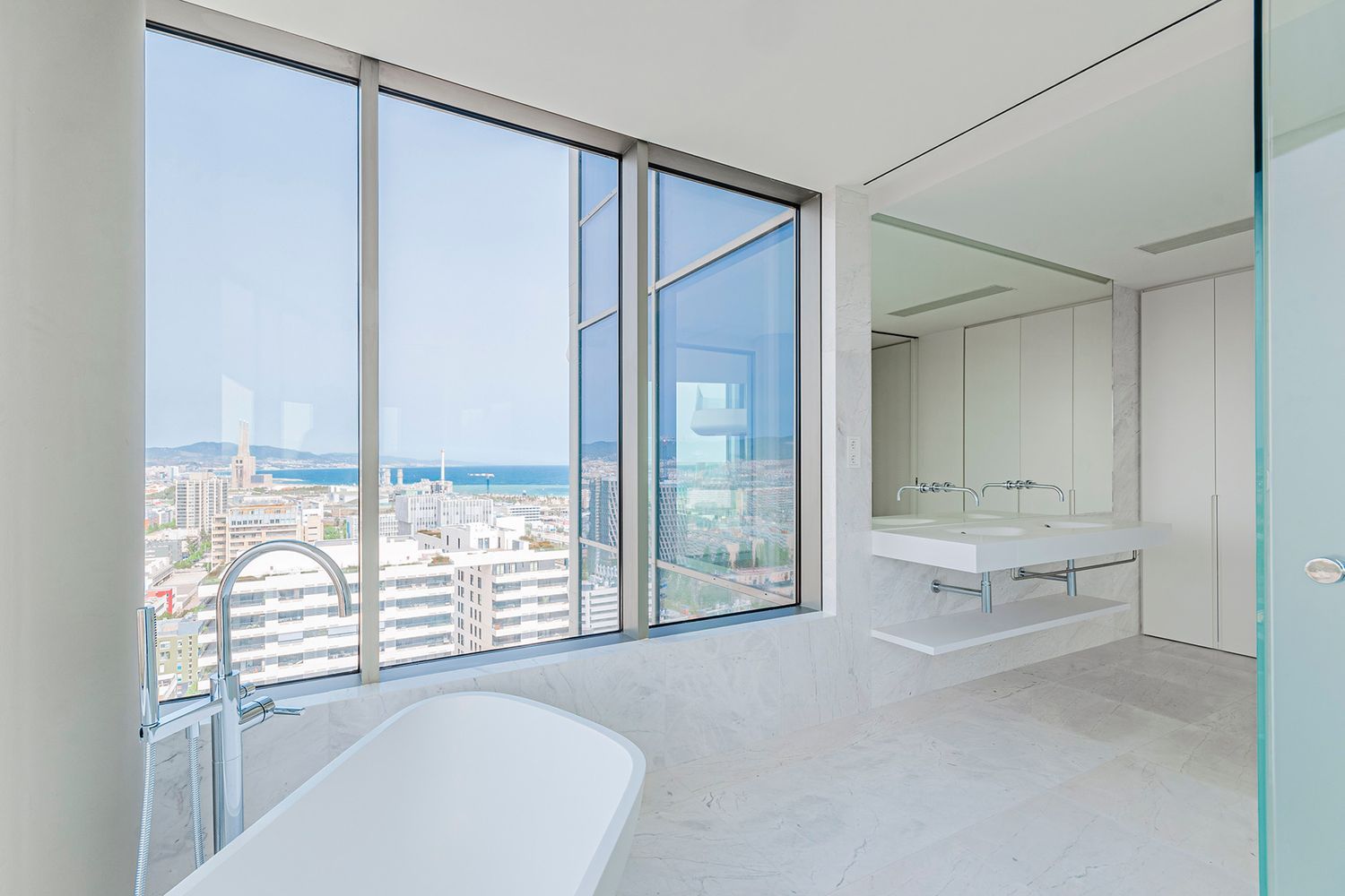 Wohnung in Barcelona, Spanien 4 Schlafzimmer, 386 m2 Nr. 148874