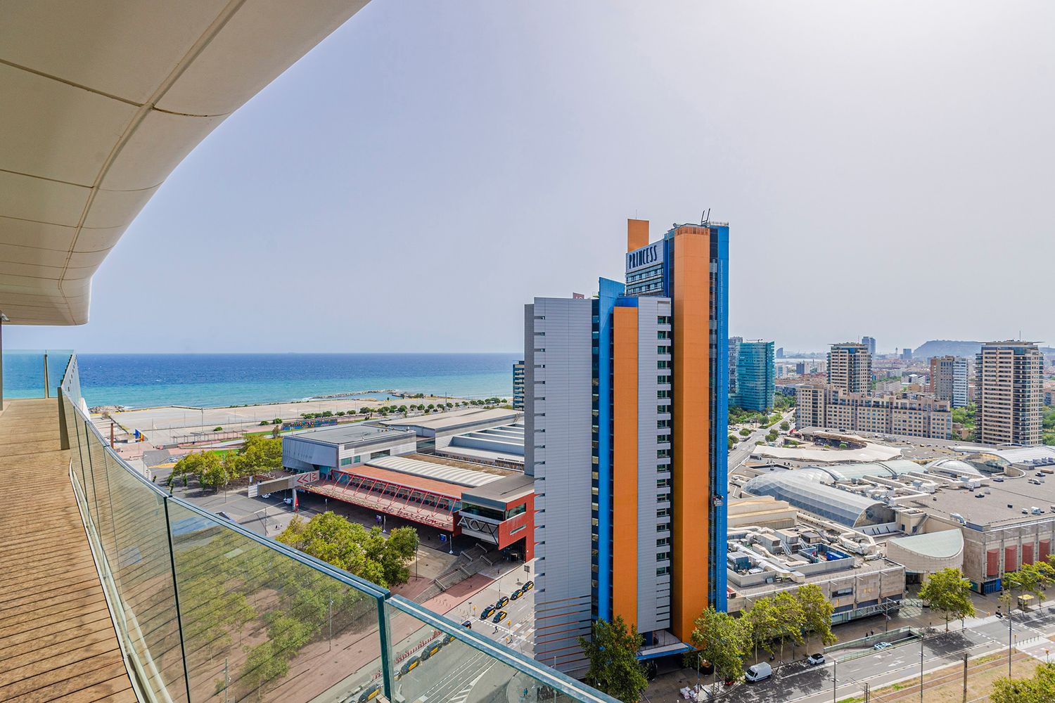 Wohnung in Barcelona, Spanien 4 Schlafzimmer, 386 m2 Nr. 148874