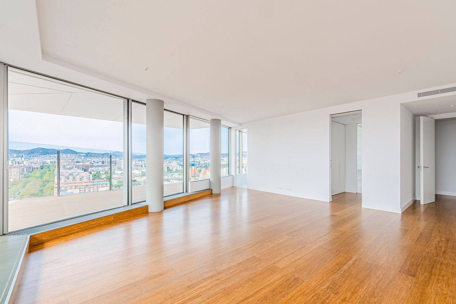 Wohnung in Barcelona, Spanien 4 Schlafzimmer, 386 m2 Nr. 148874