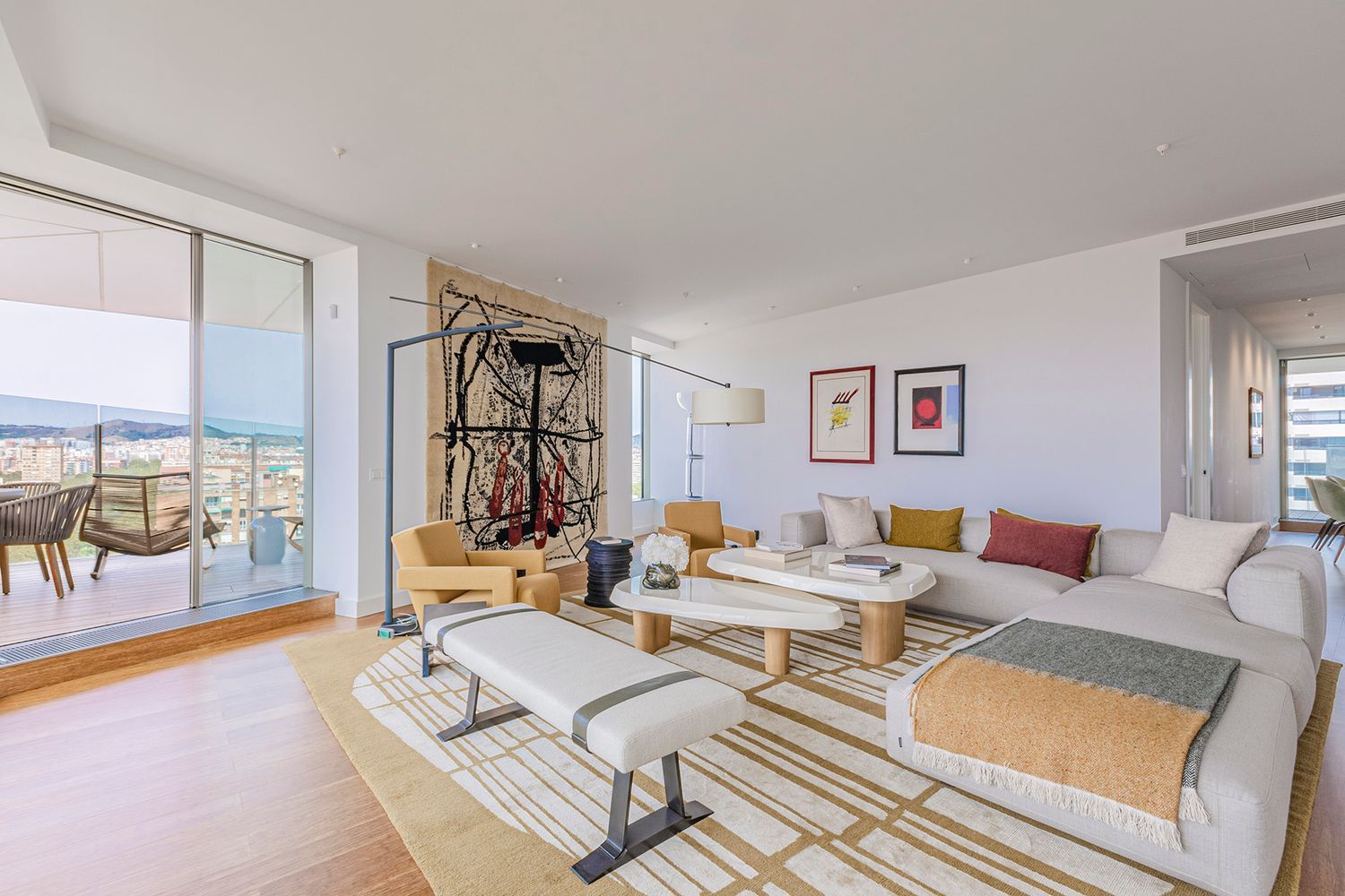 Huoneisto Barcelona, Espanja 3 makuuhuonetta, 284 m2 No. 148878