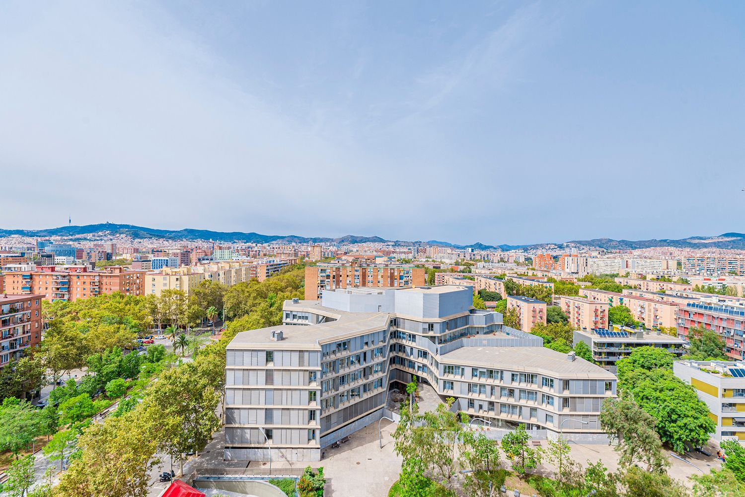 Квартира в Барселона, Испания 3 спальни, 252м2 №148879